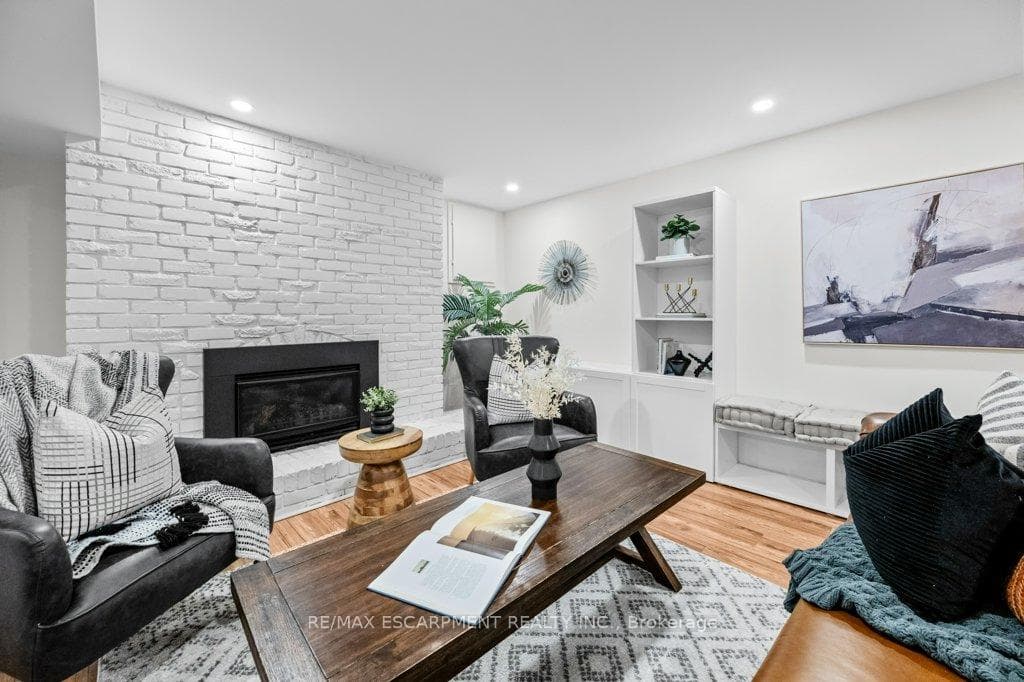 2196 Fairchild Boulevard photo 28