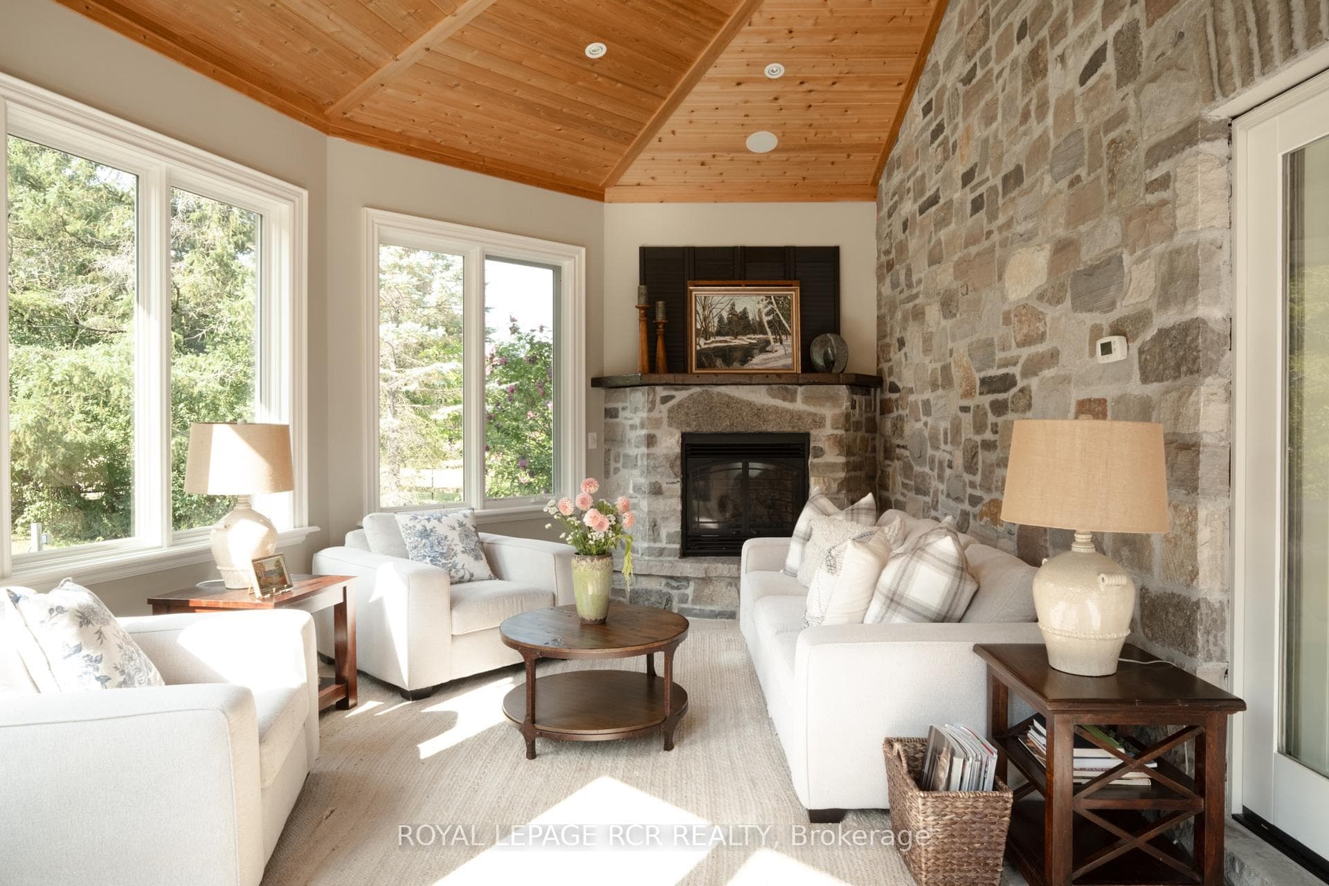 84 Kennedy Road photo 13