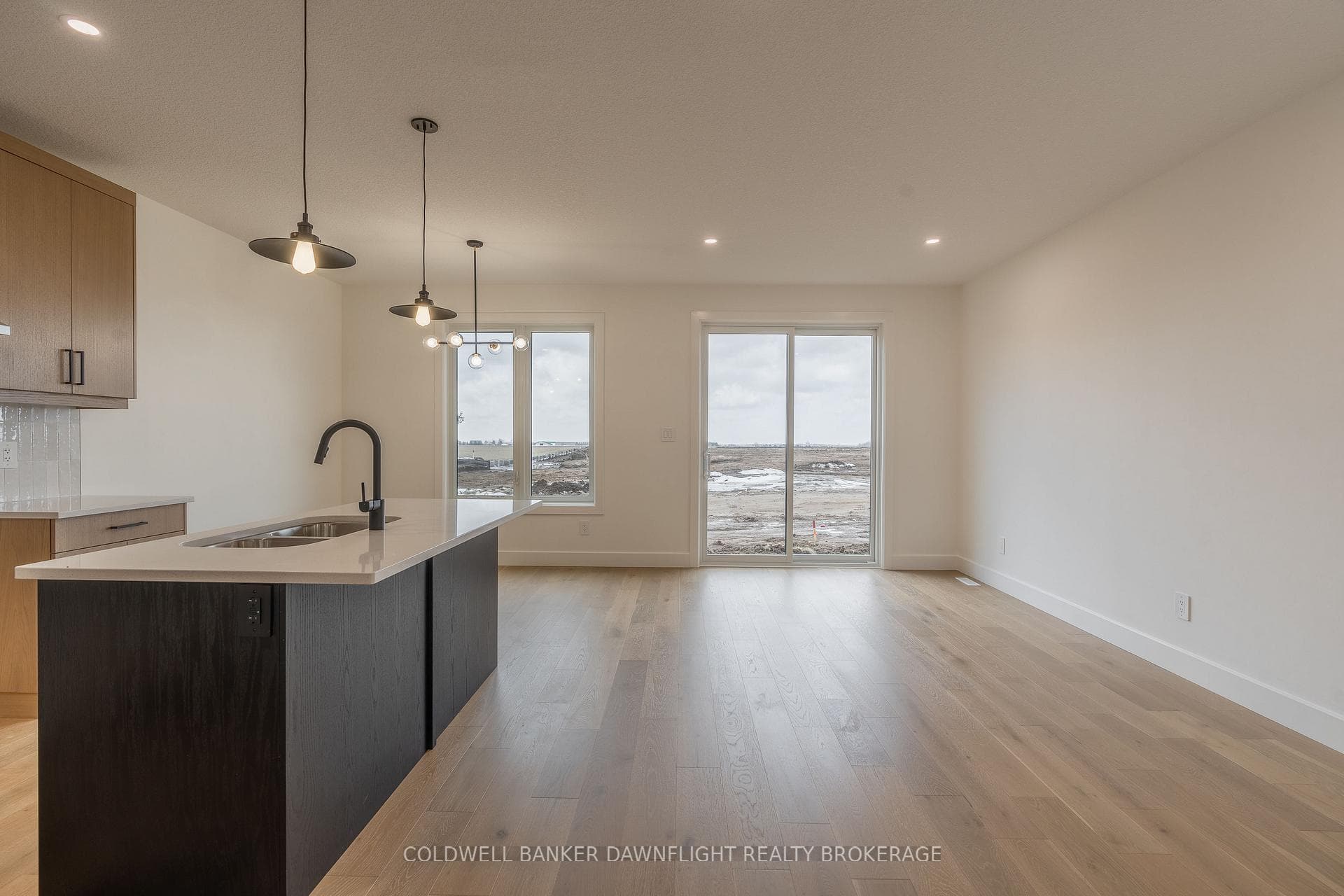 147 Scotts Drive Unit 37 photo 8