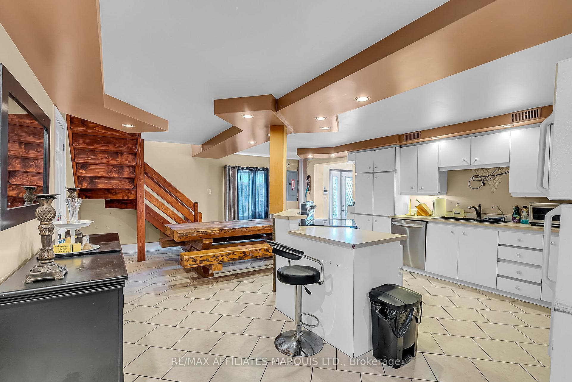 17390 Mcphail Road photo 16