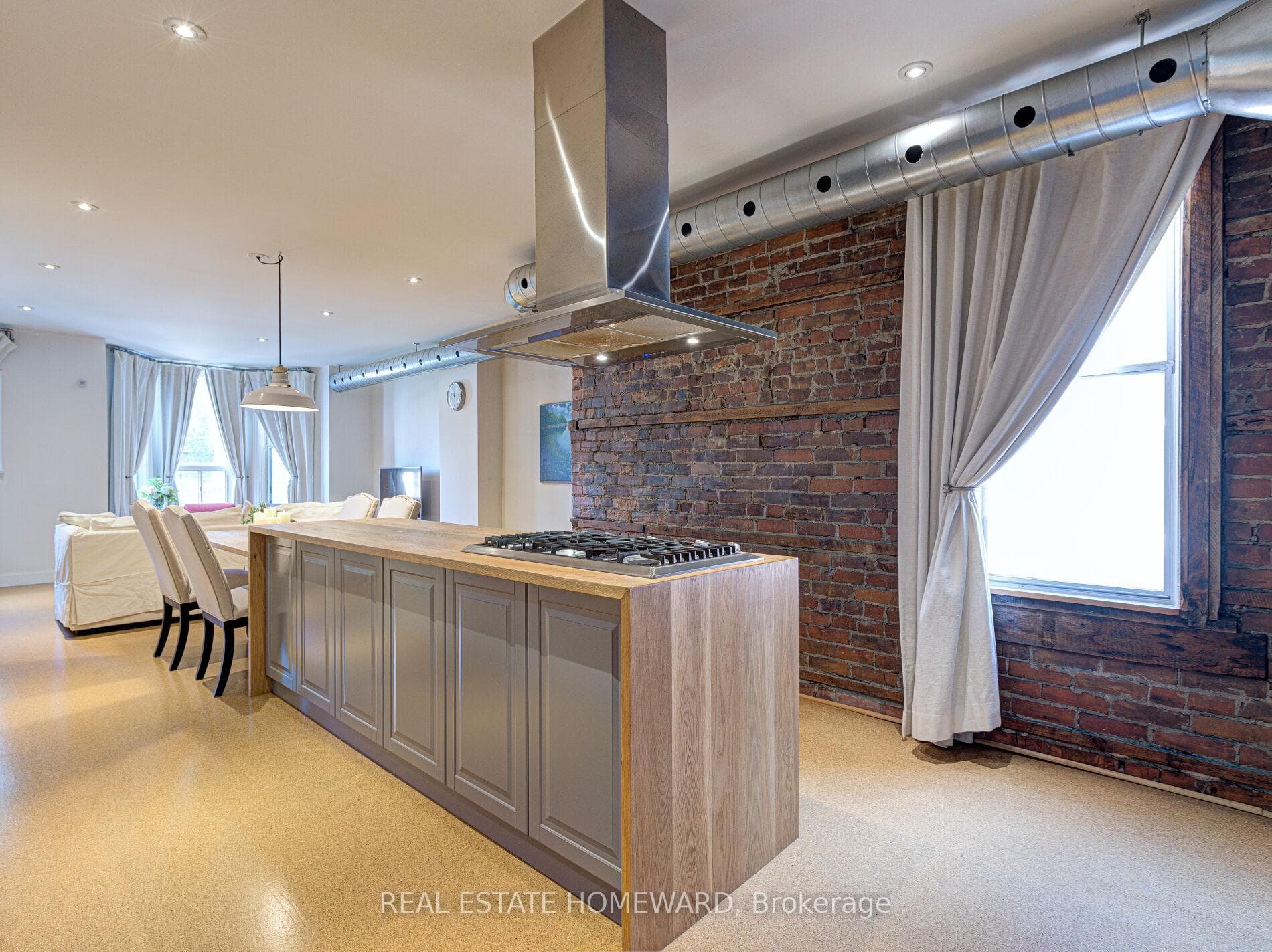 51 Brock Avenue Unit Unit 2 photo 1