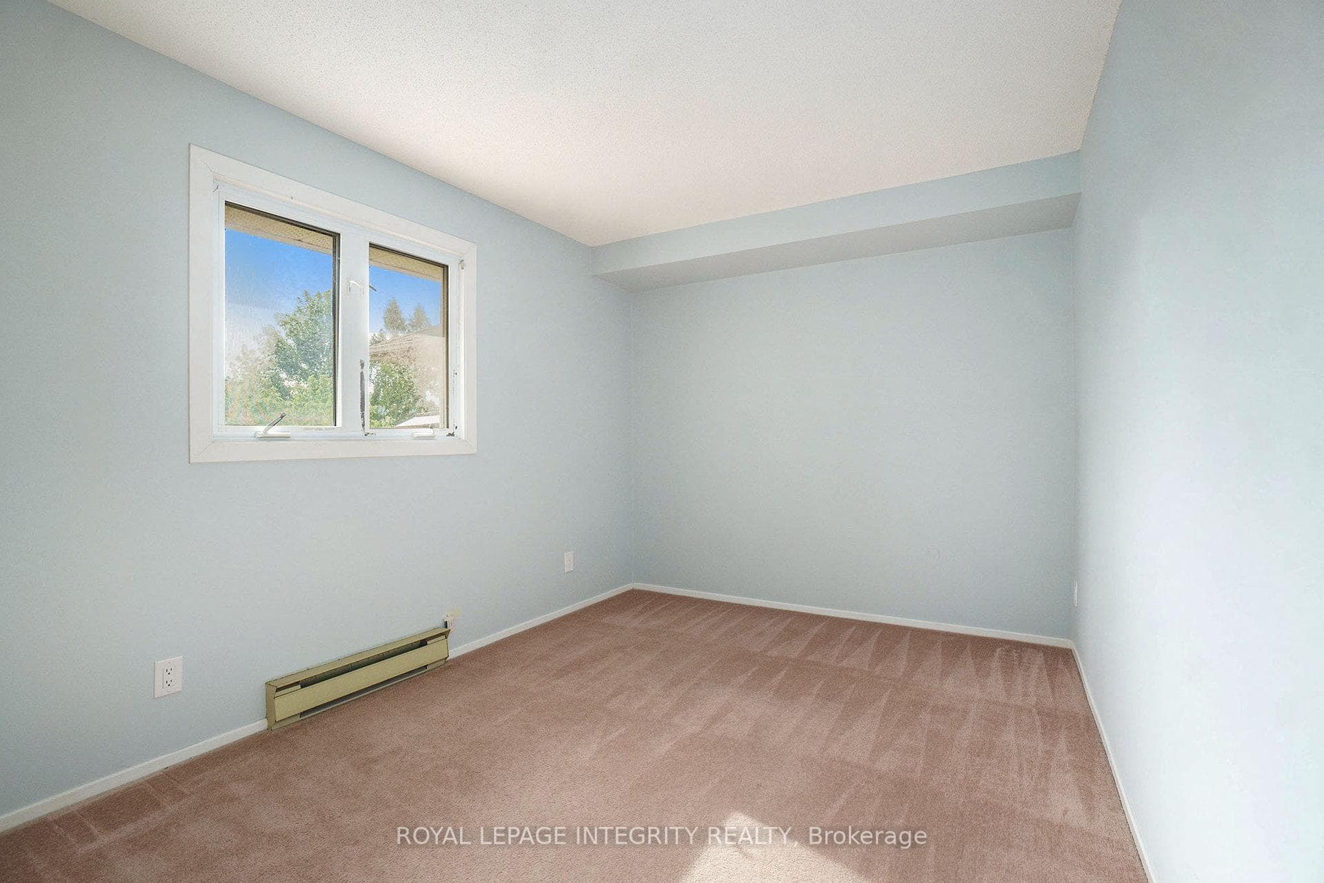 96 Haxby Private photo 17