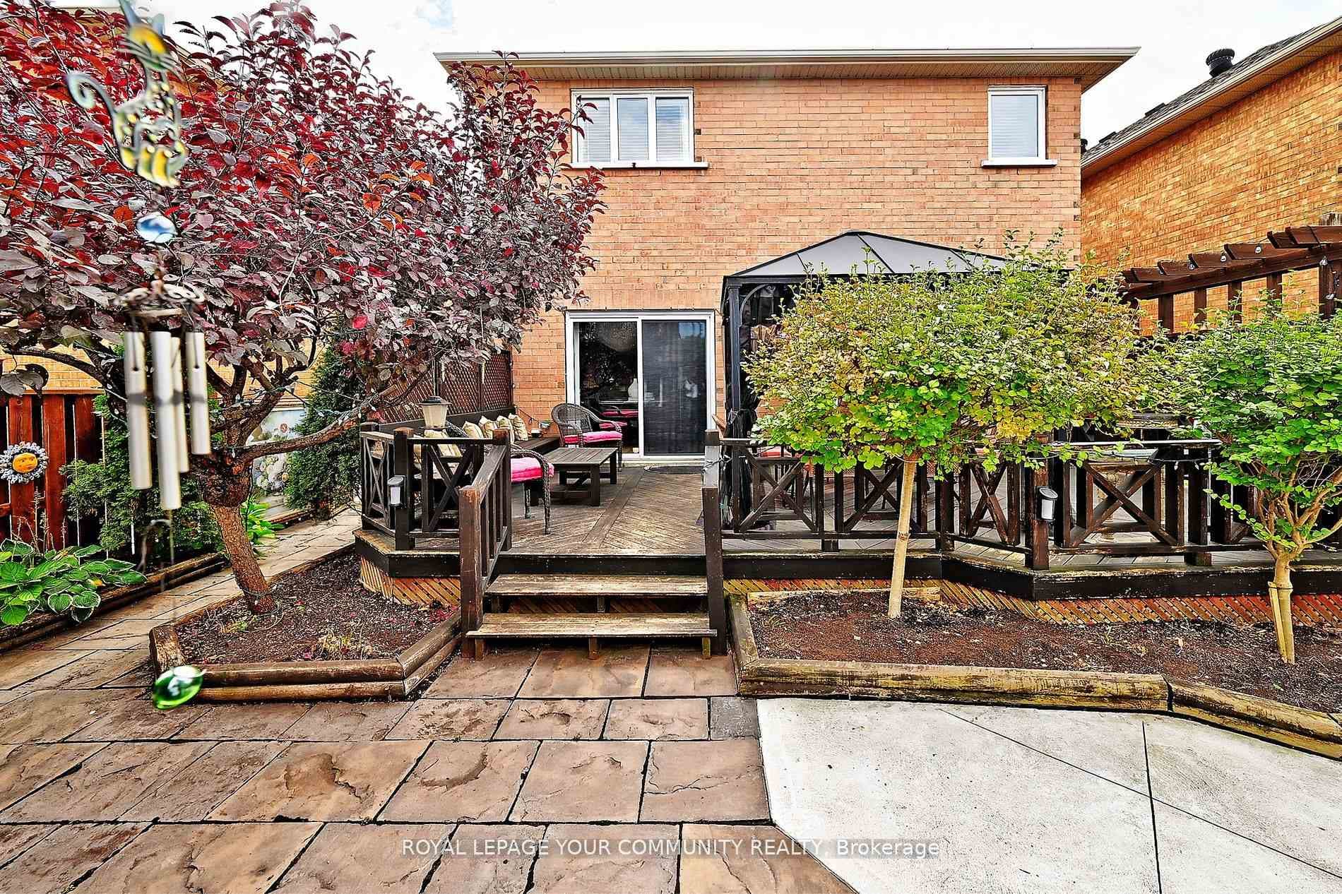 94 Monterey Road photo 28