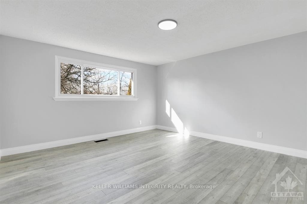 42 WOODBURN Drive photo 17