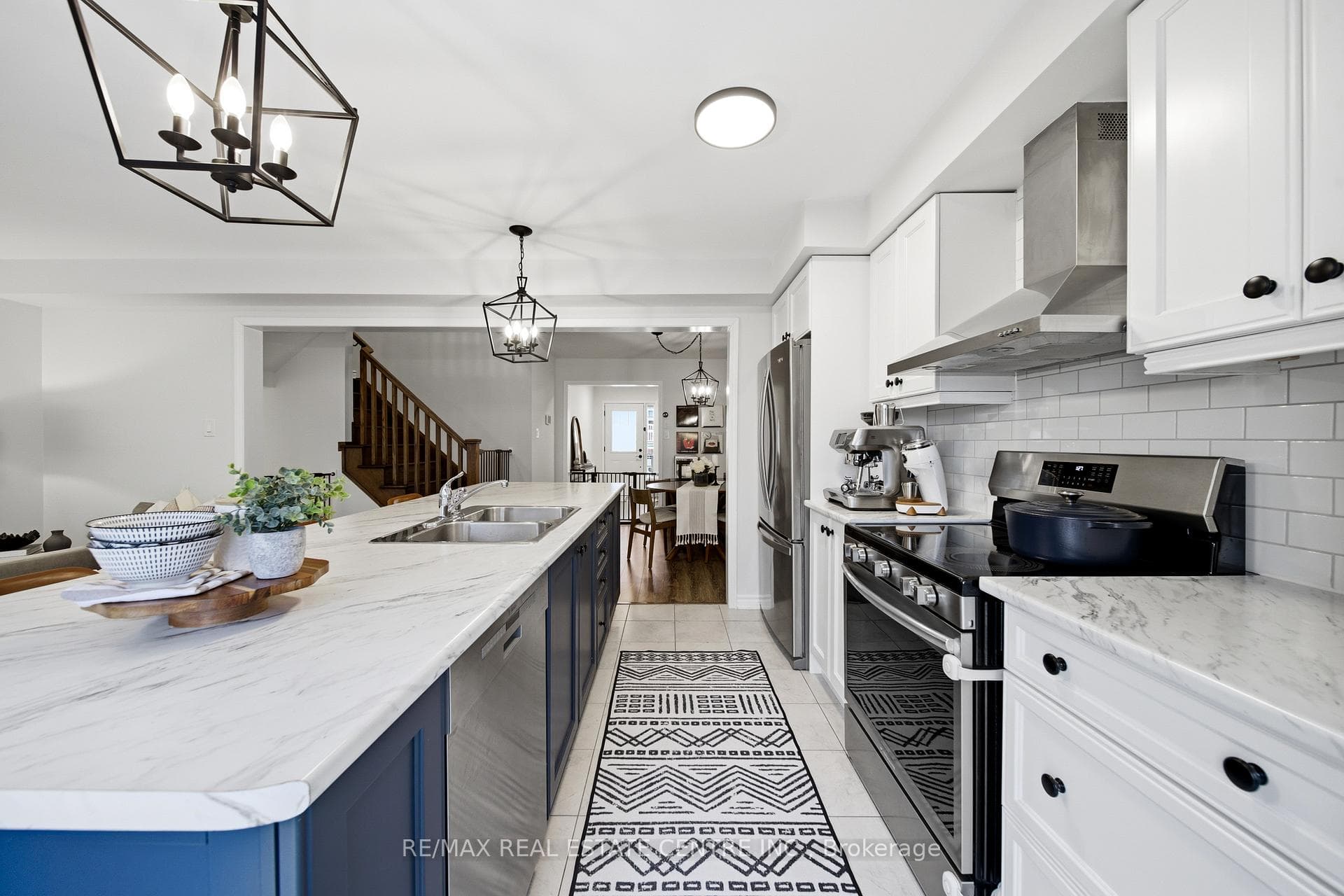 230 Avonsyde Boulevard Unit 31 photo 20