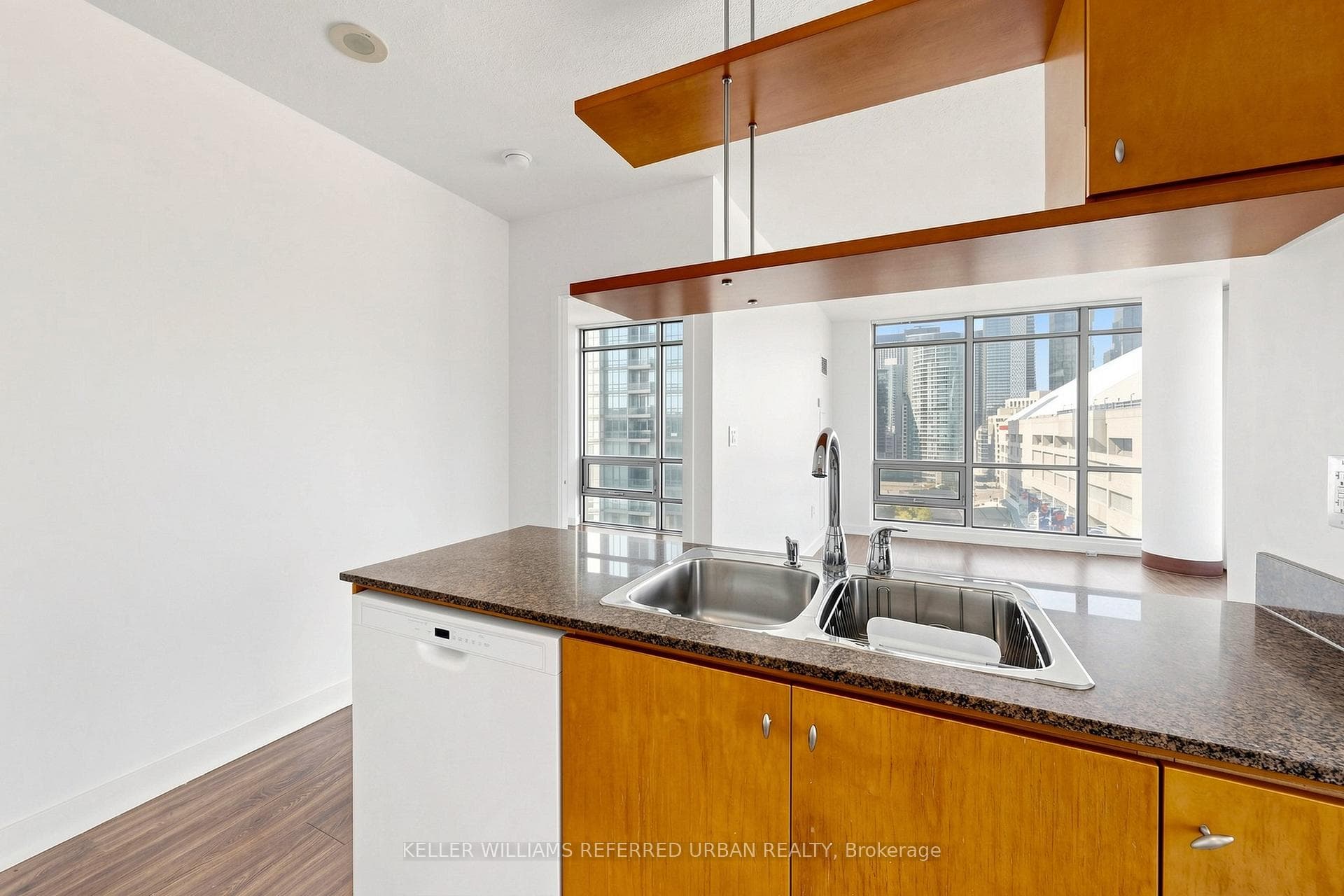 5 Mariner Terrace Unit 1610 photo 17
