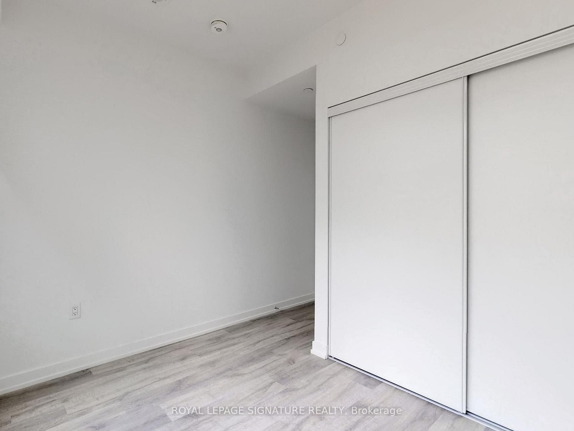 8 Olympic Gdn Drive Unit S608 photo 22