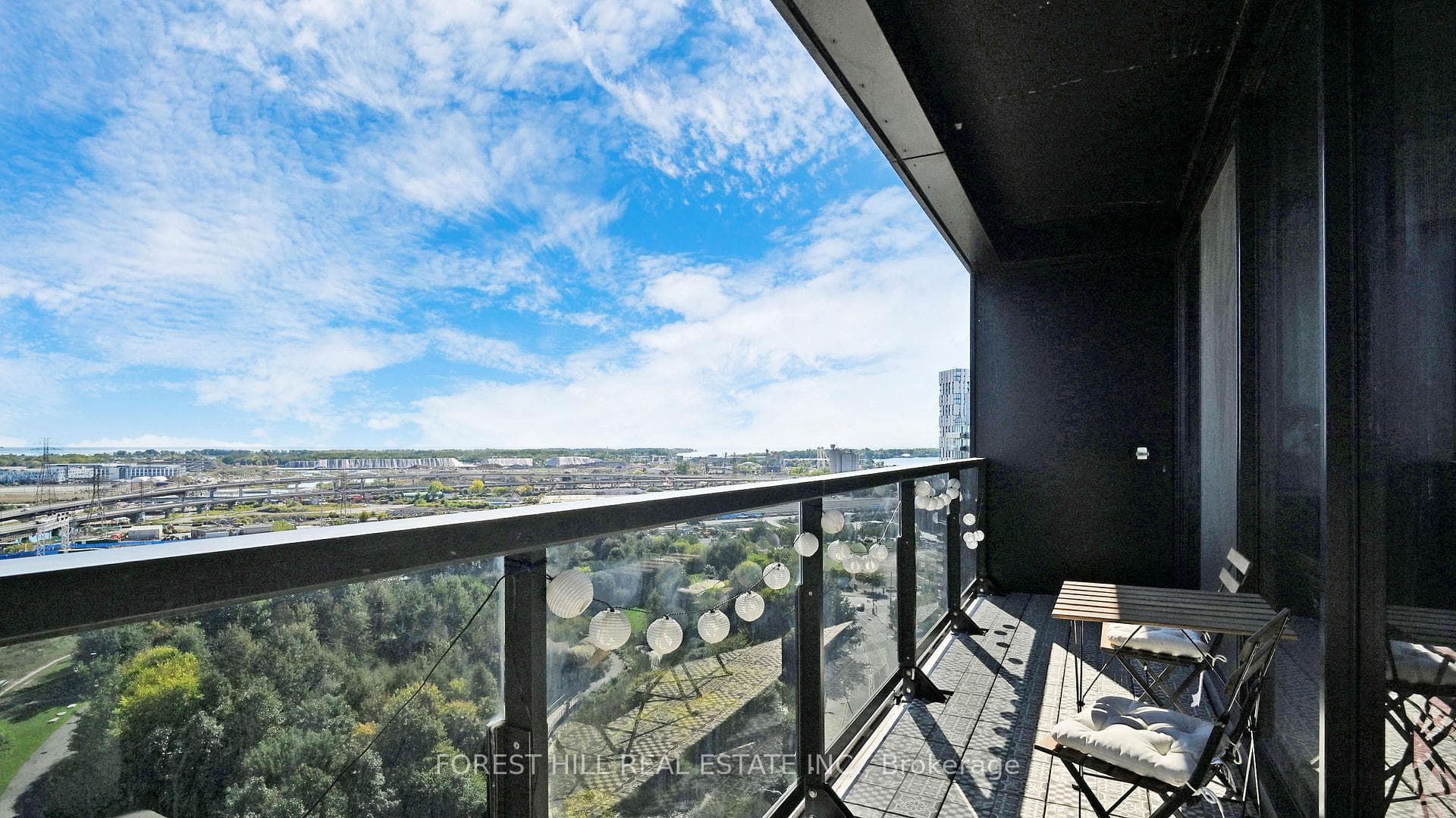 170 Bayview Avenue Unit 1407 photo 22