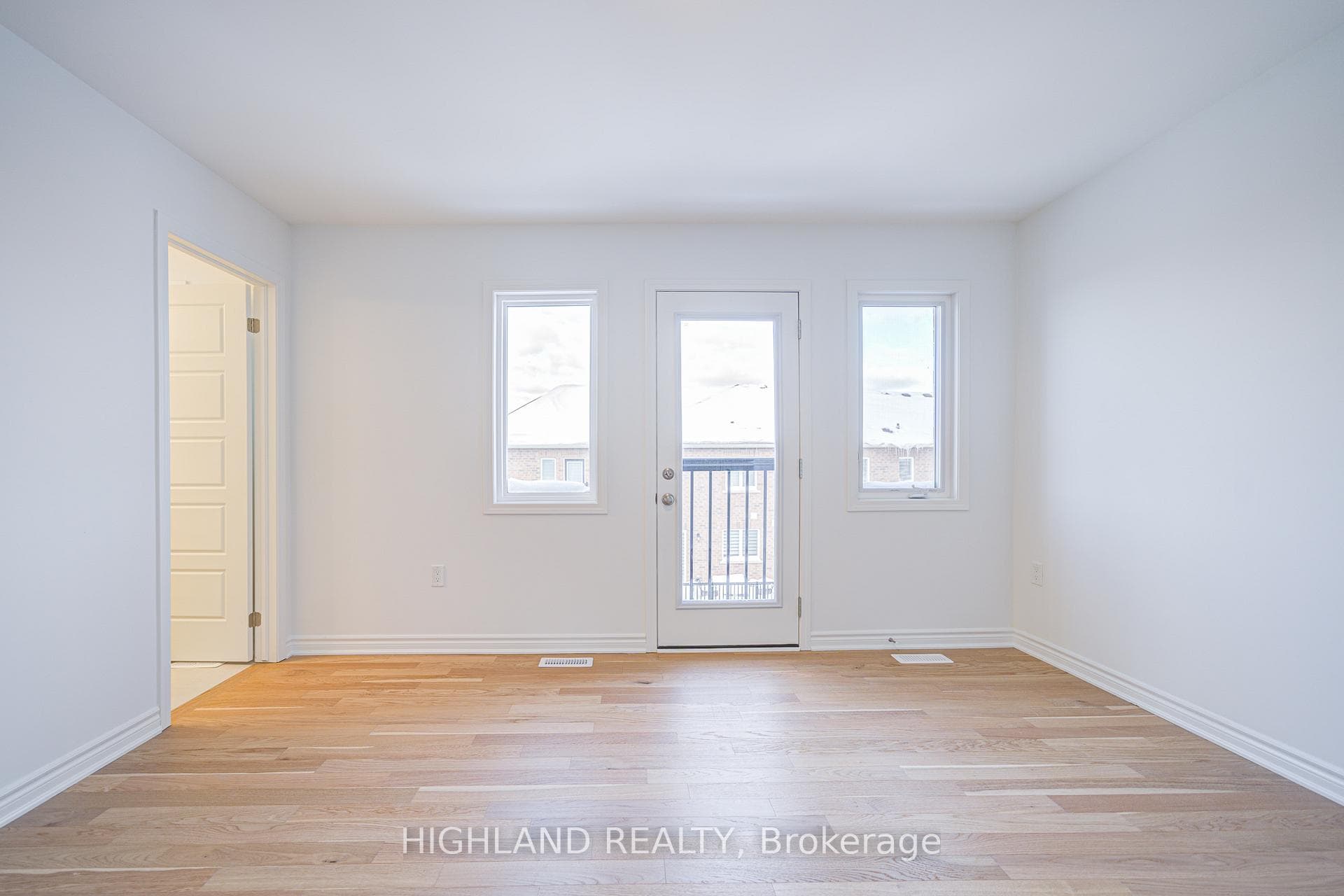1291 Courtleigh Trail Unit 4 photo 23