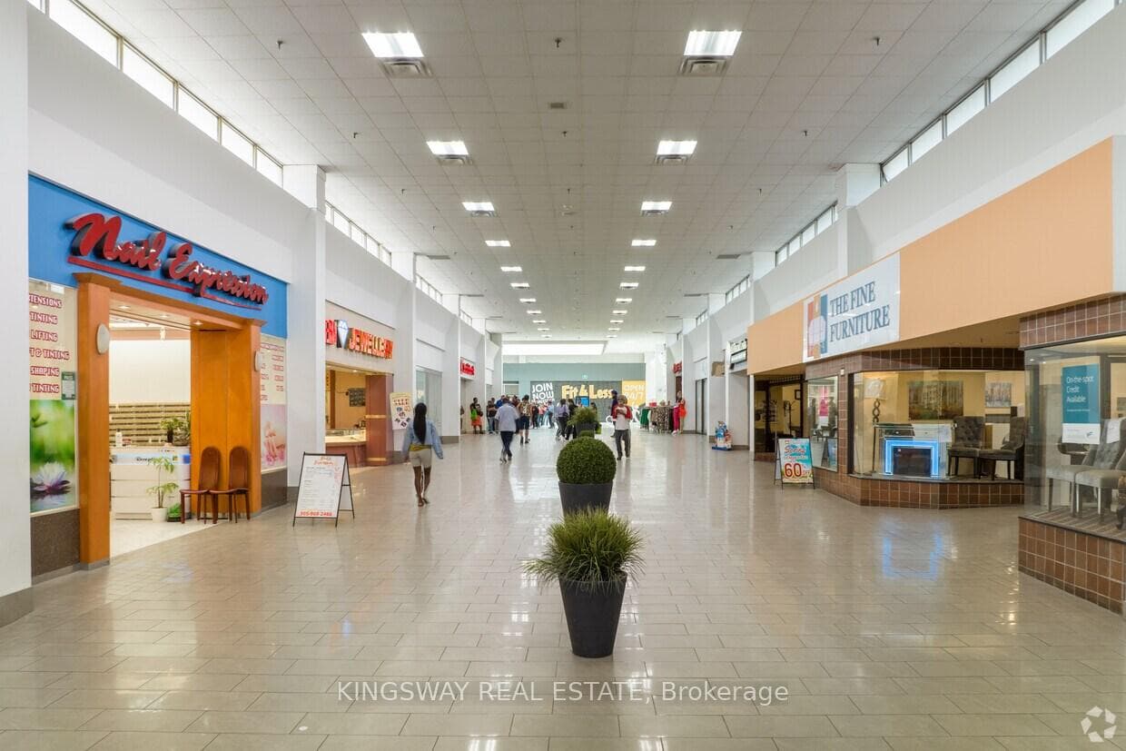 7215 Goreway Drive Unit 2A10+2A11 photo 12