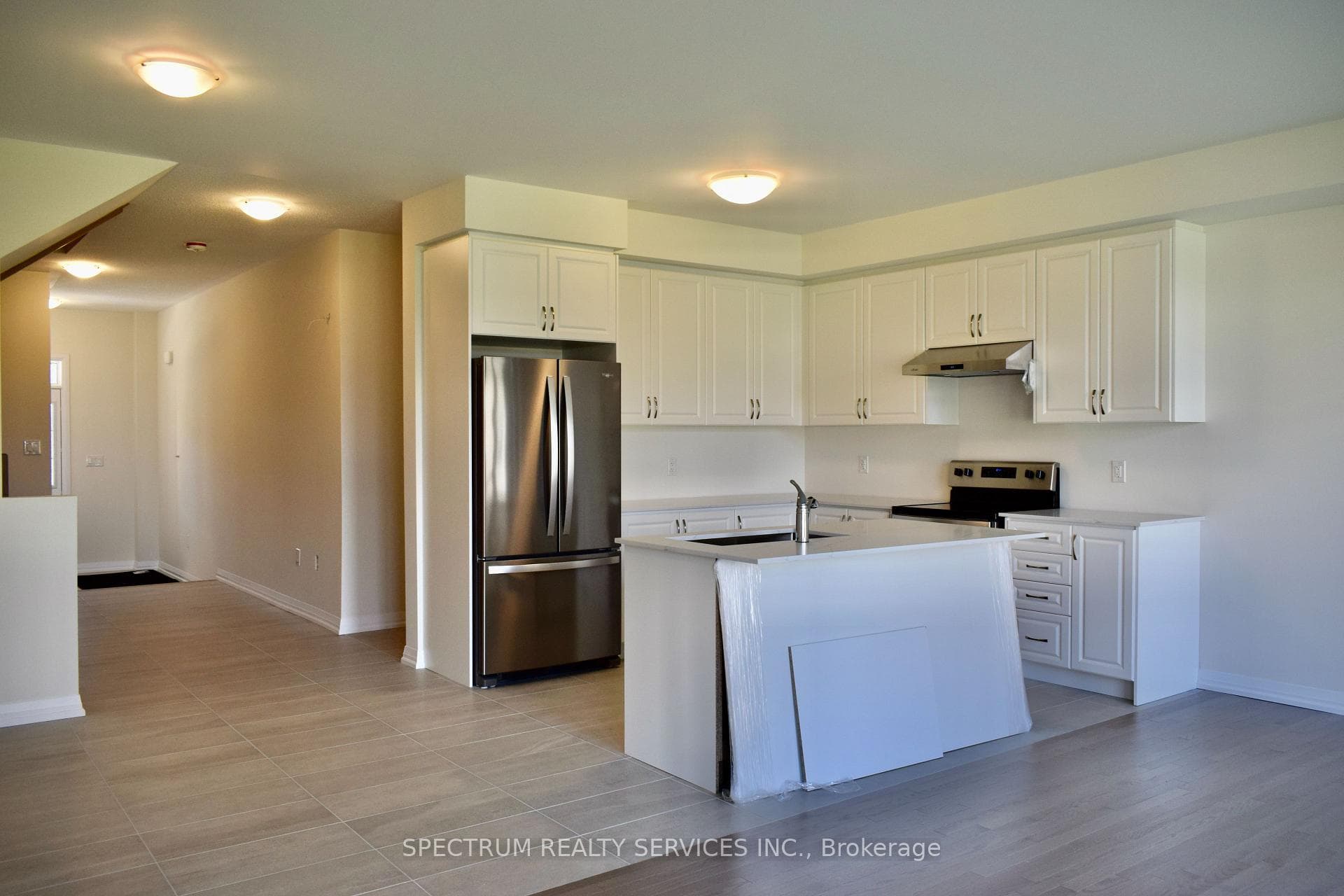 2162 Grainger Loop photo 7