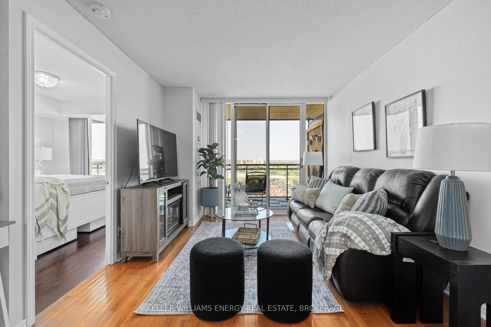 350 Red Maple Road Unit 1201 photo 12