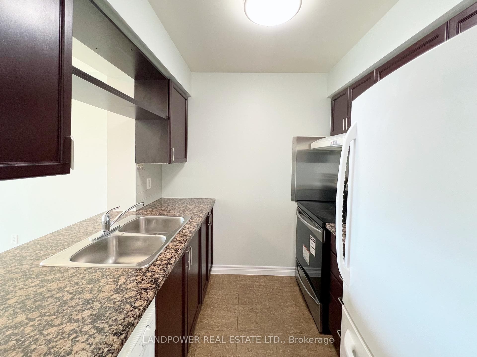 60 Town Centre Court Unit 1608 photo 6