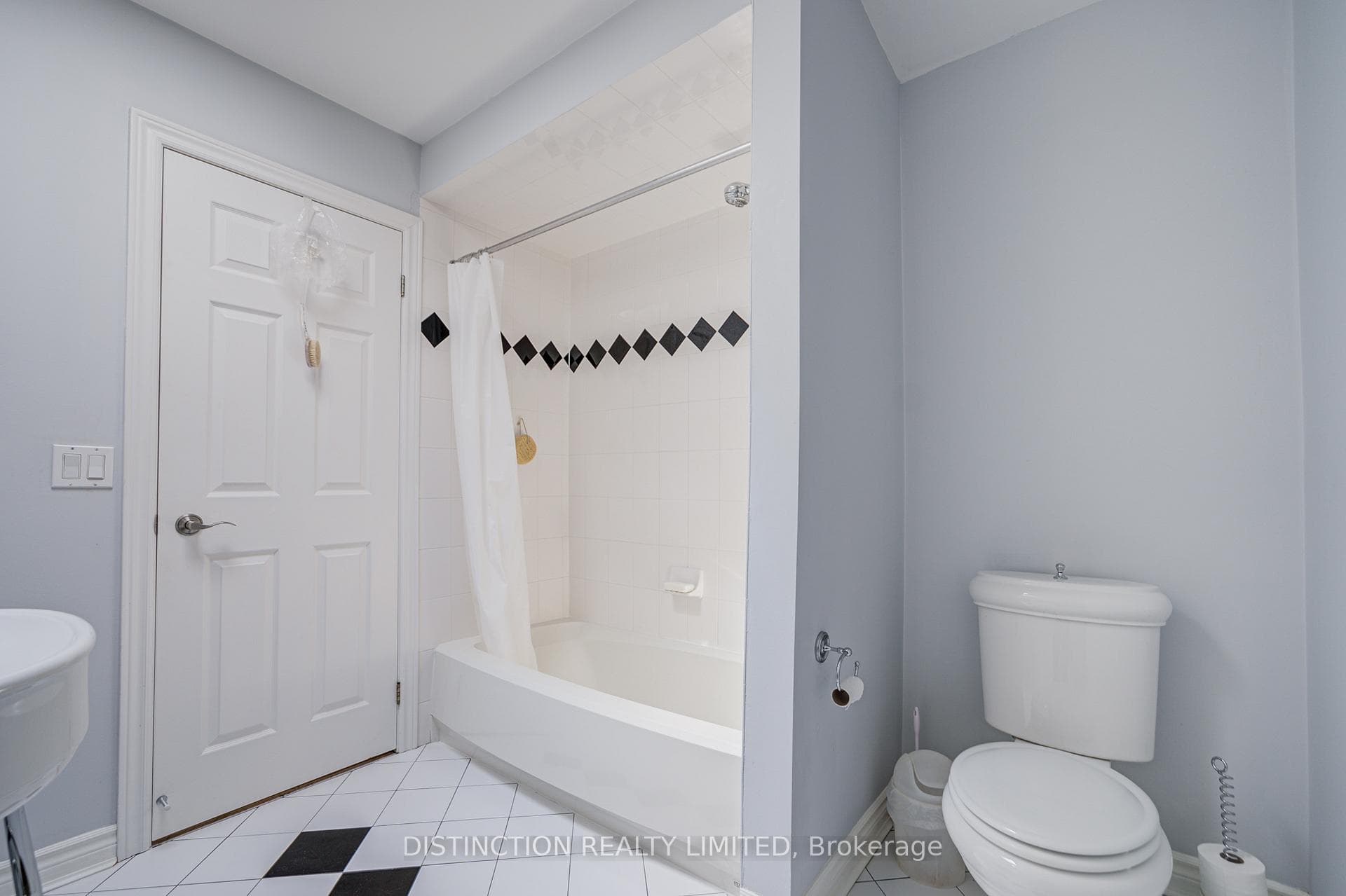3036 Bayview Avenue Unit G photo 38