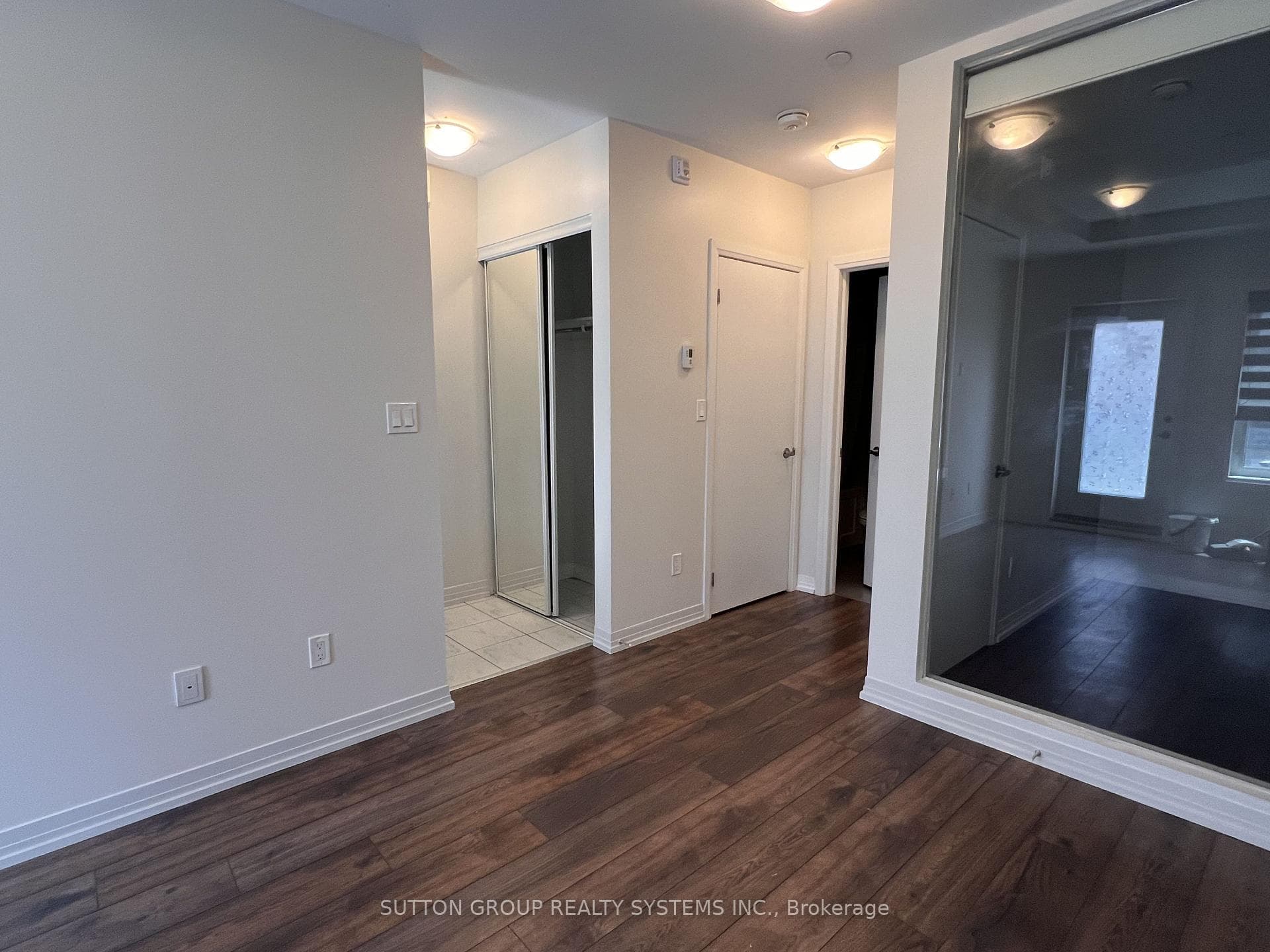 400 The East Mall N/A Unit 203 photo 7