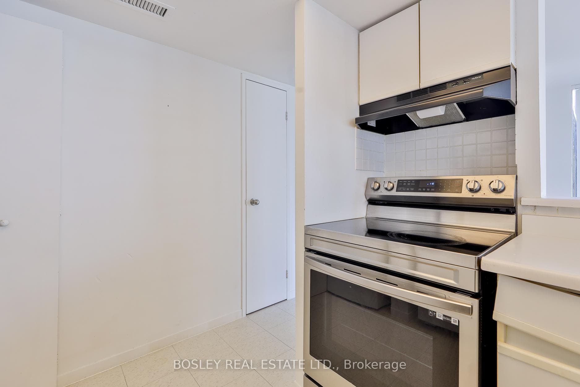 1001 Bay Street Unit 1304 photo 18