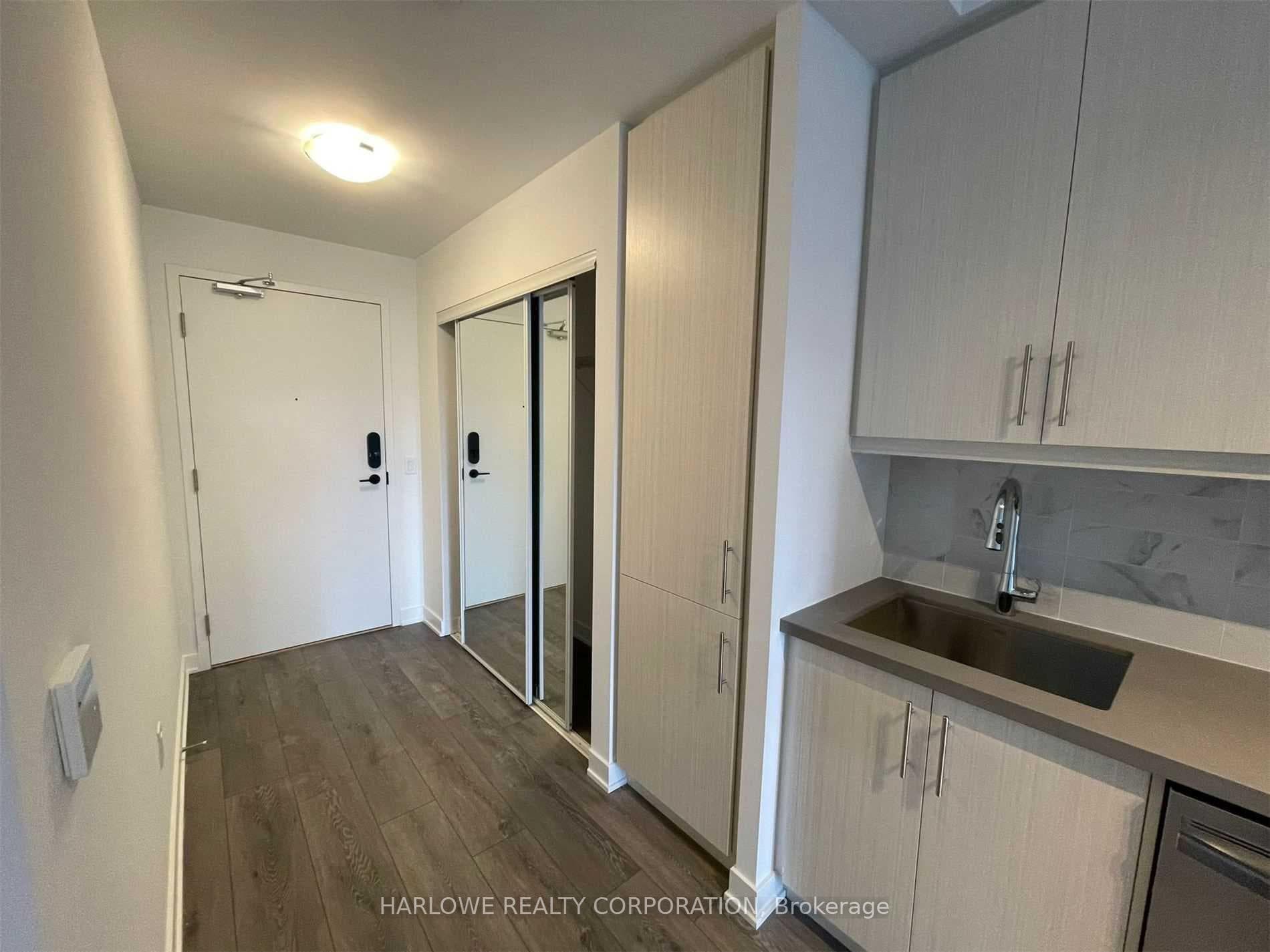 95 Oneida Crescent Unit 306 photo 2