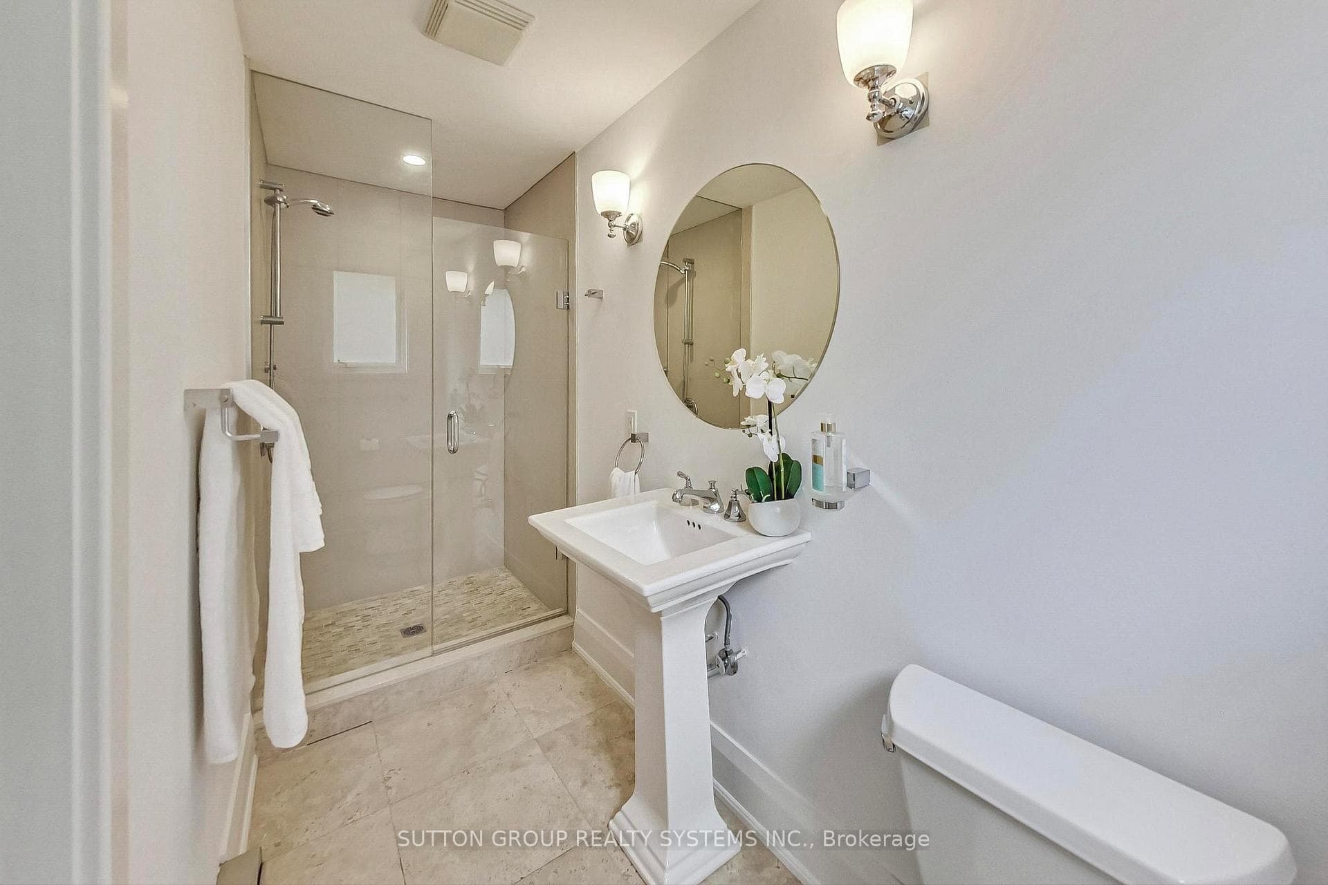 3rd Floor Bath