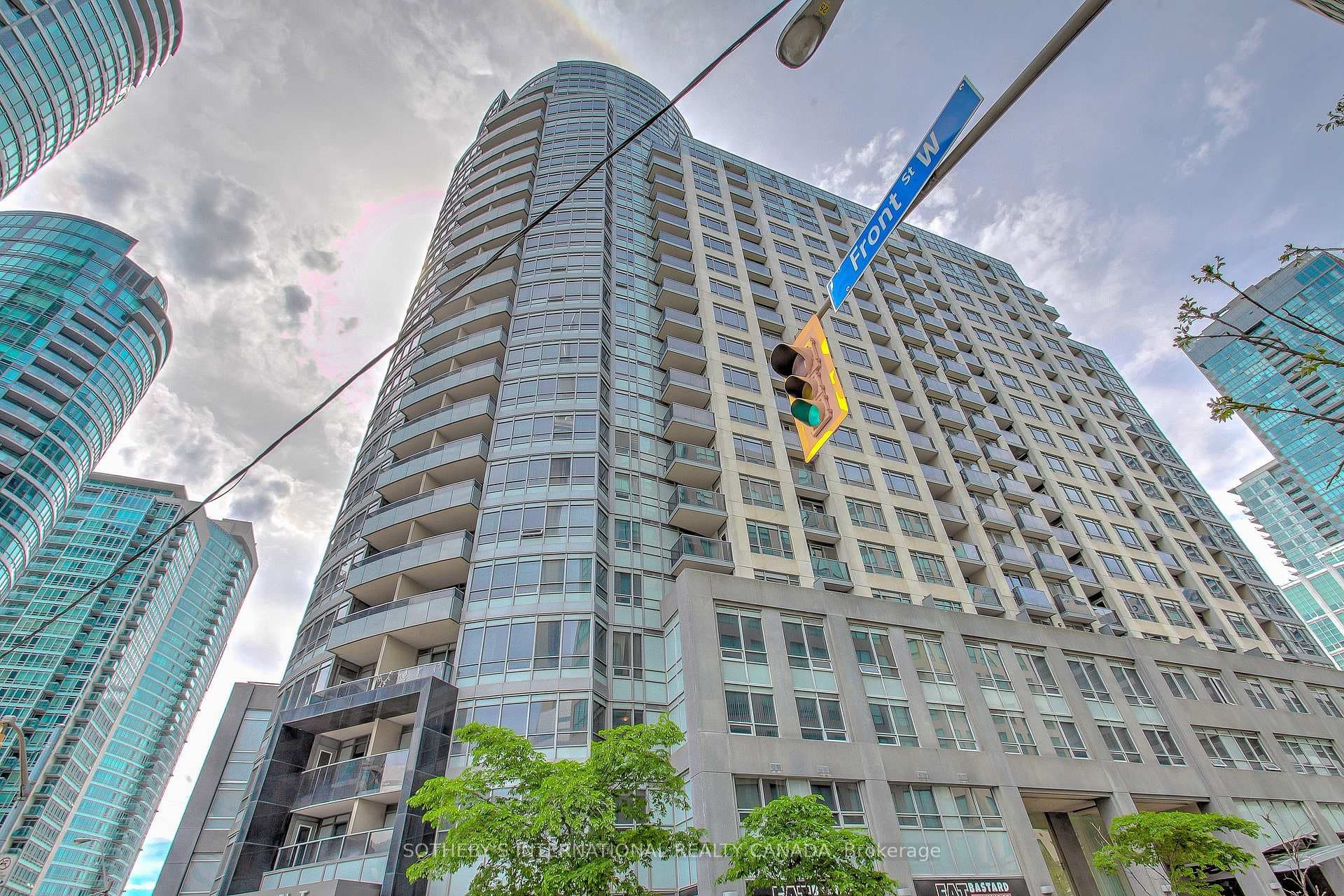 20 Blue Jays Way Unit 2101 photo 39