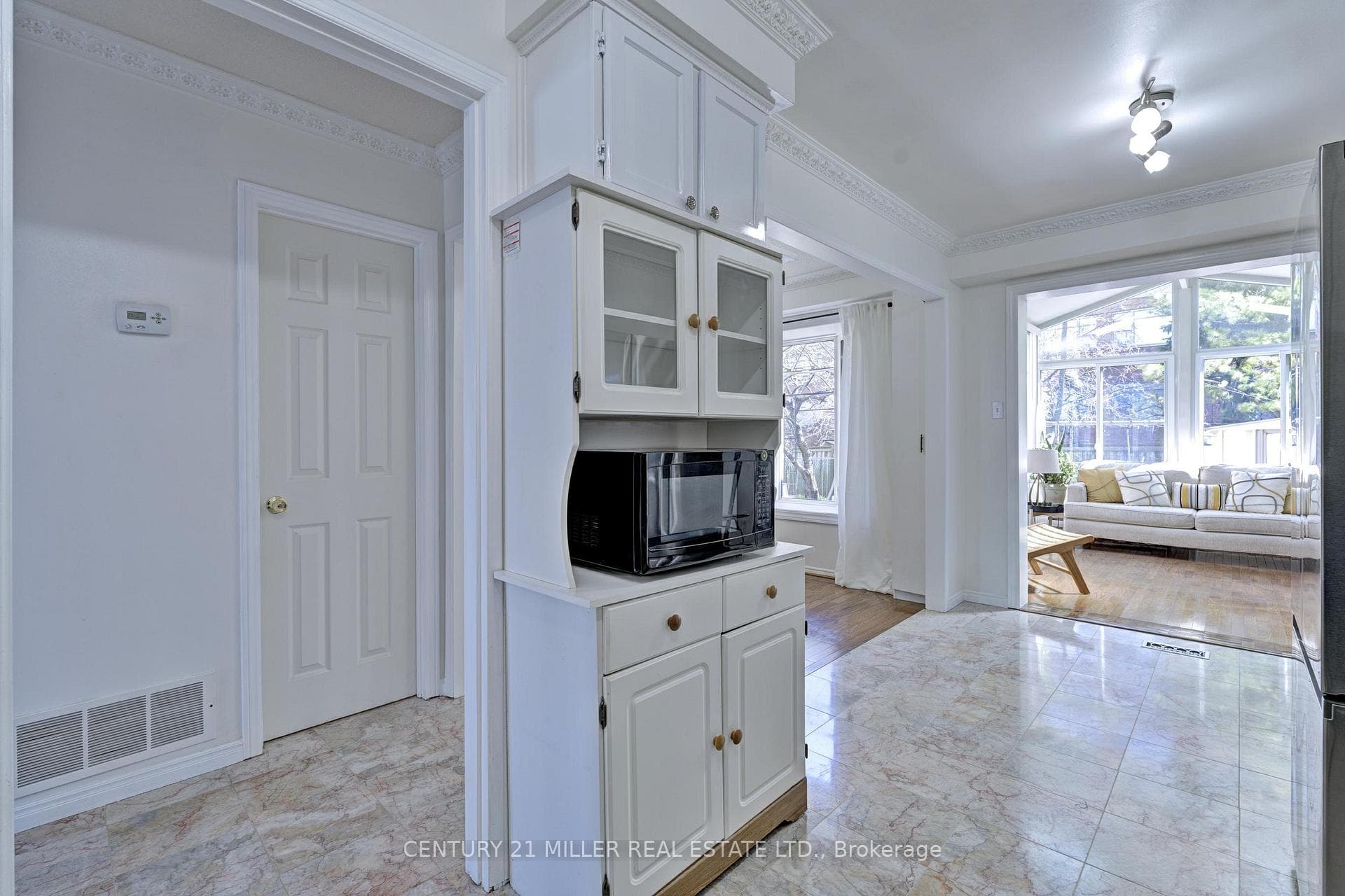 21 Brownridge Crescent photo 16
