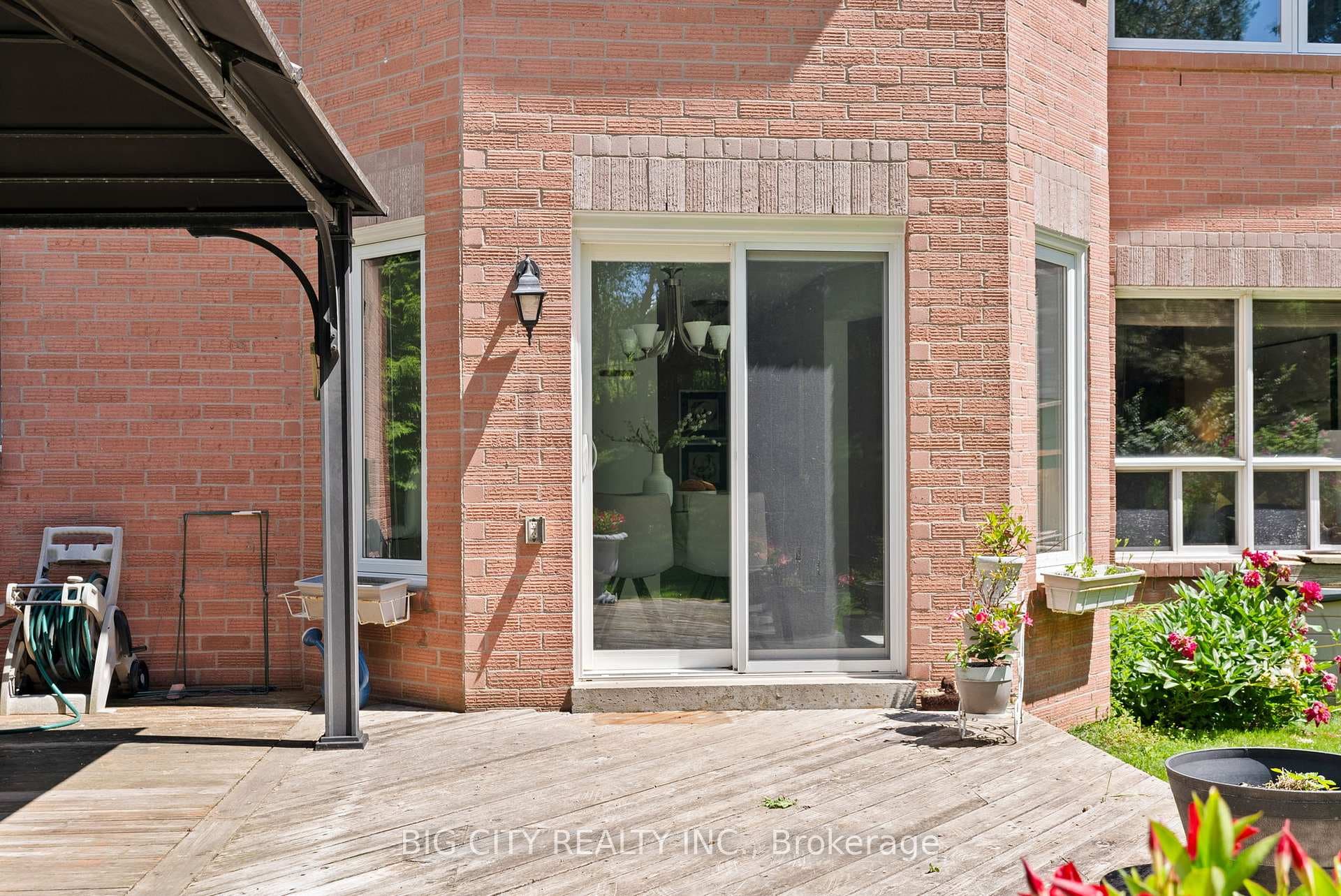203 Dawlish Avenue photo 30