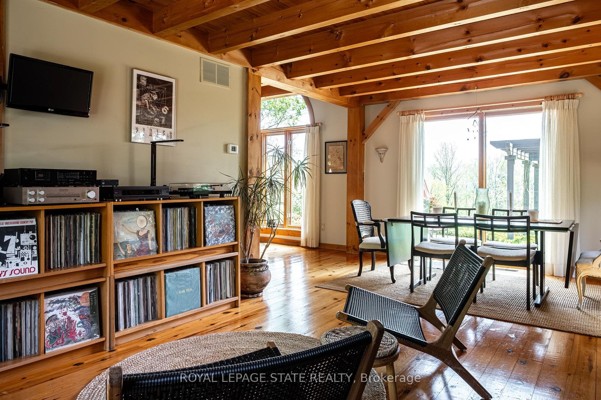 176 Weirs Lane photo 29