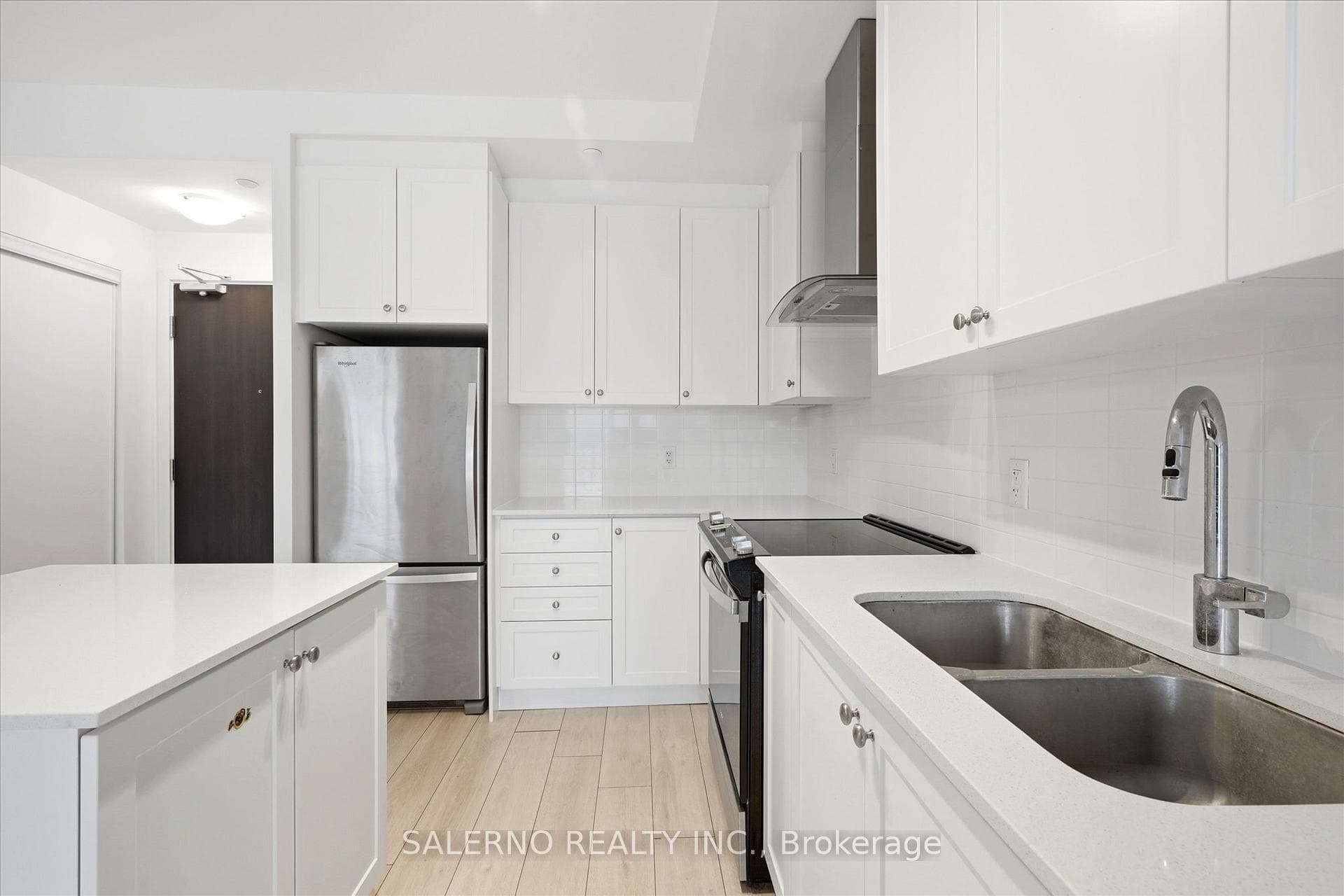 55 Duke Street Unit 329 photo 7