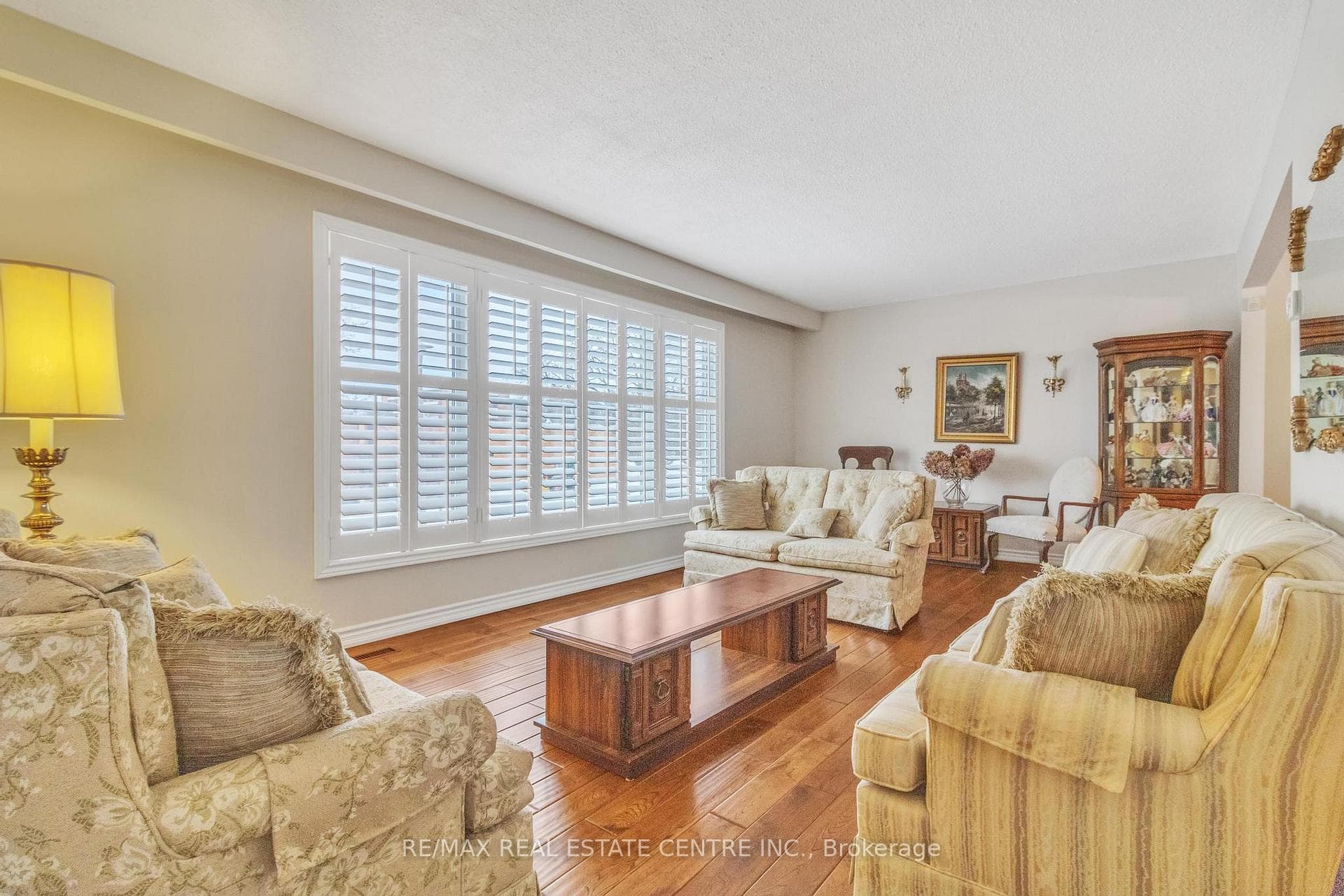 19 Meadowland Gate photo 8