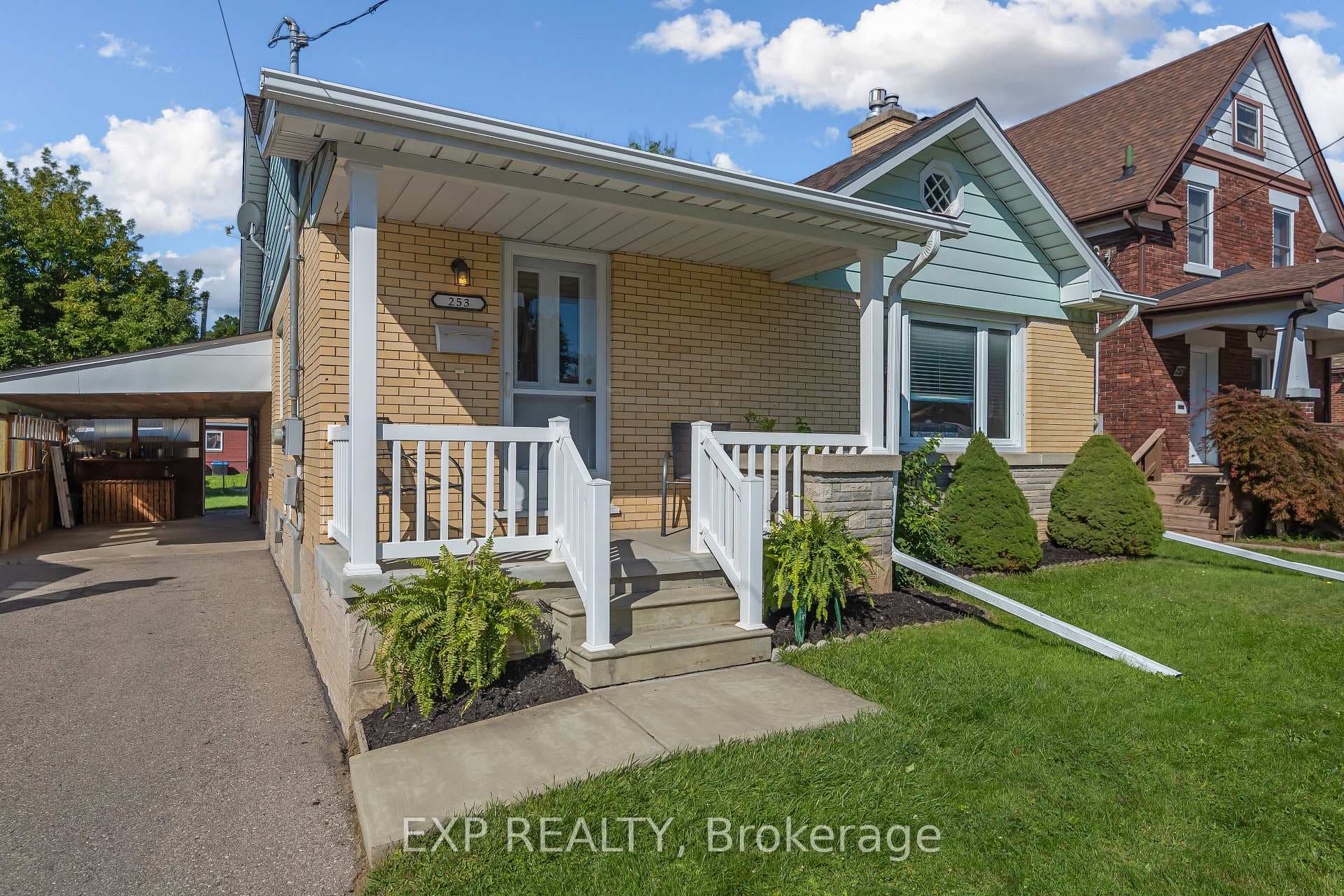 253 Ahrens Street photo 4