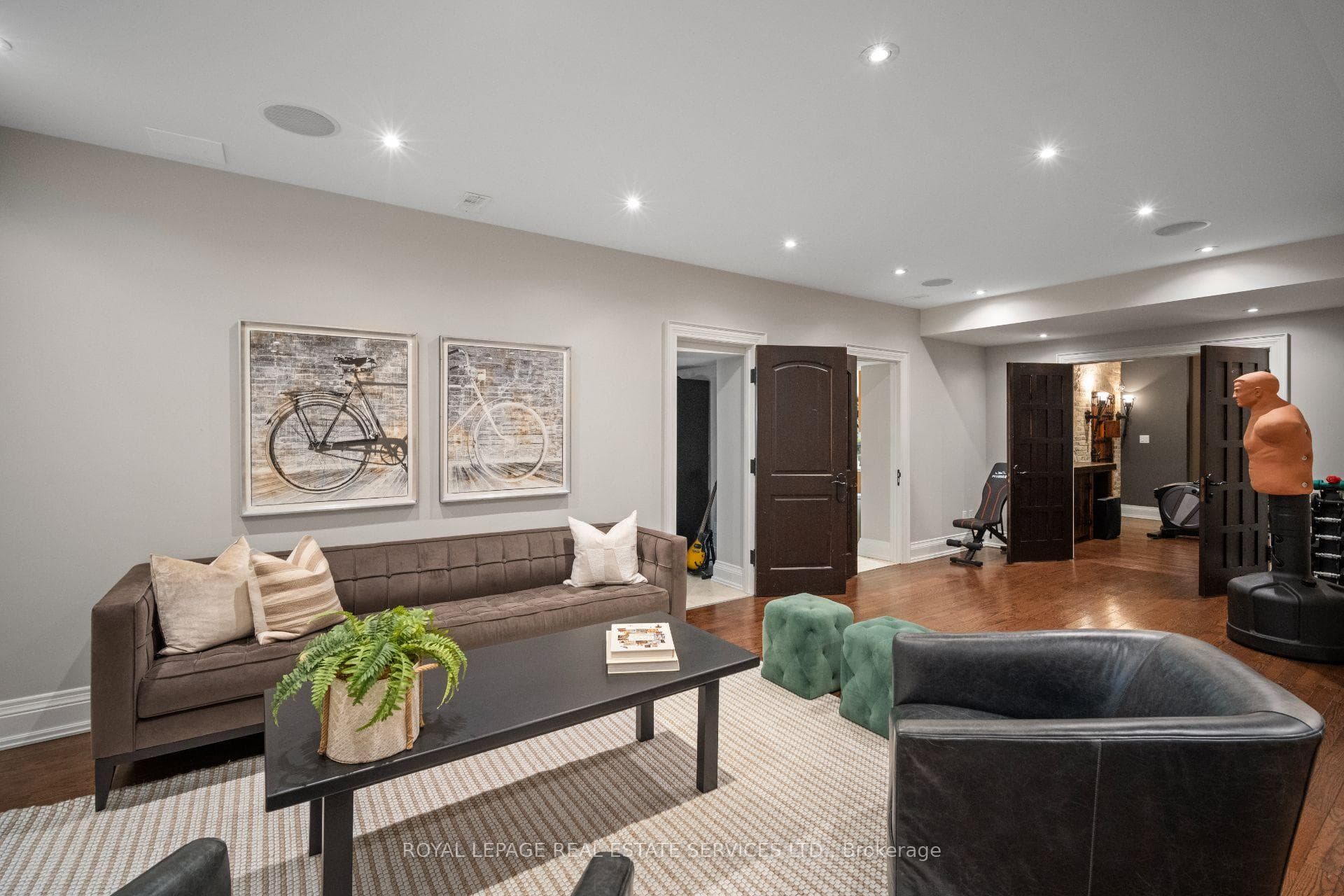6 Oak Hampton Boulevard photo 37