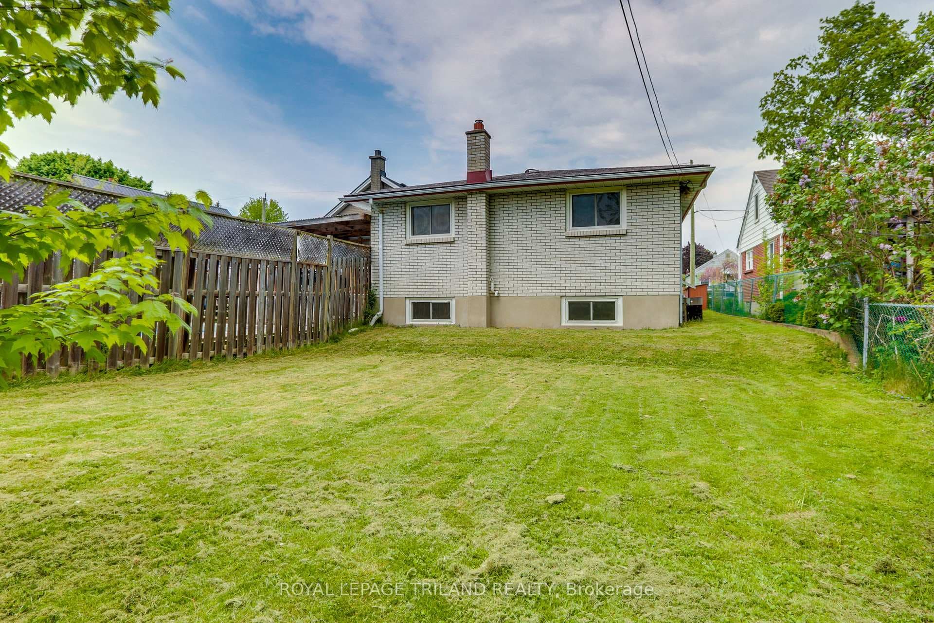 353A Manitoba Street Unit A photo 34