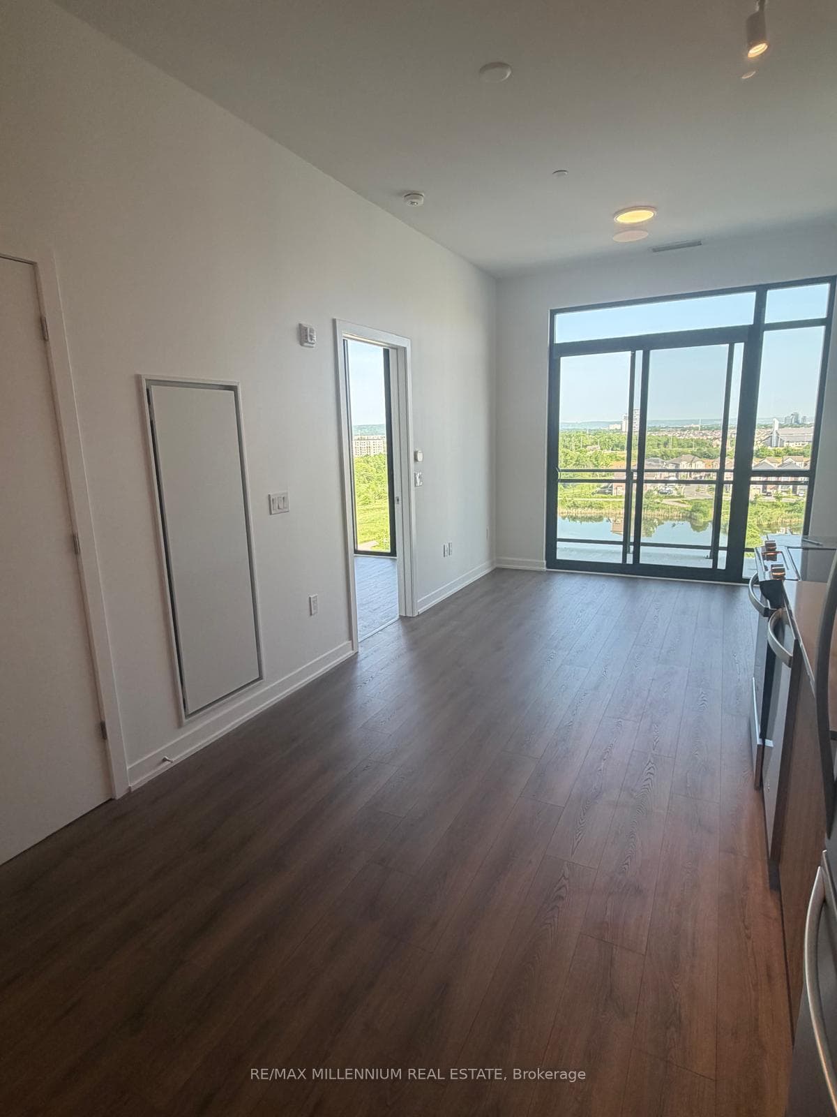 740 Whitlock Avenue Unit 809 photo 7