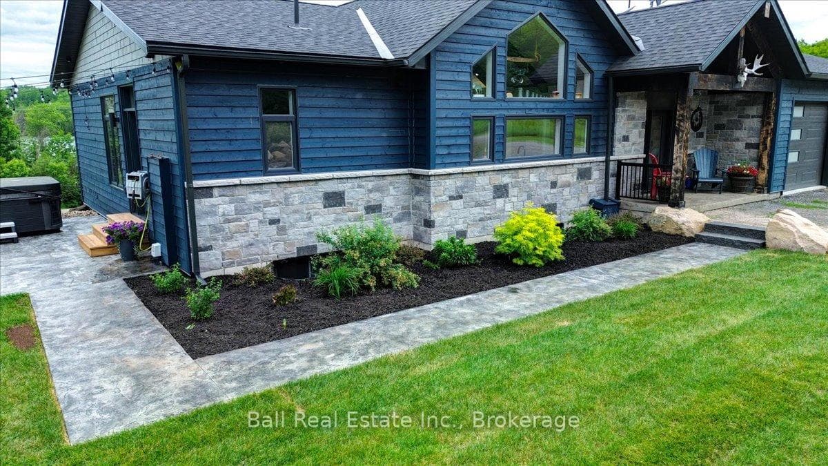 632 The South Road photo 13