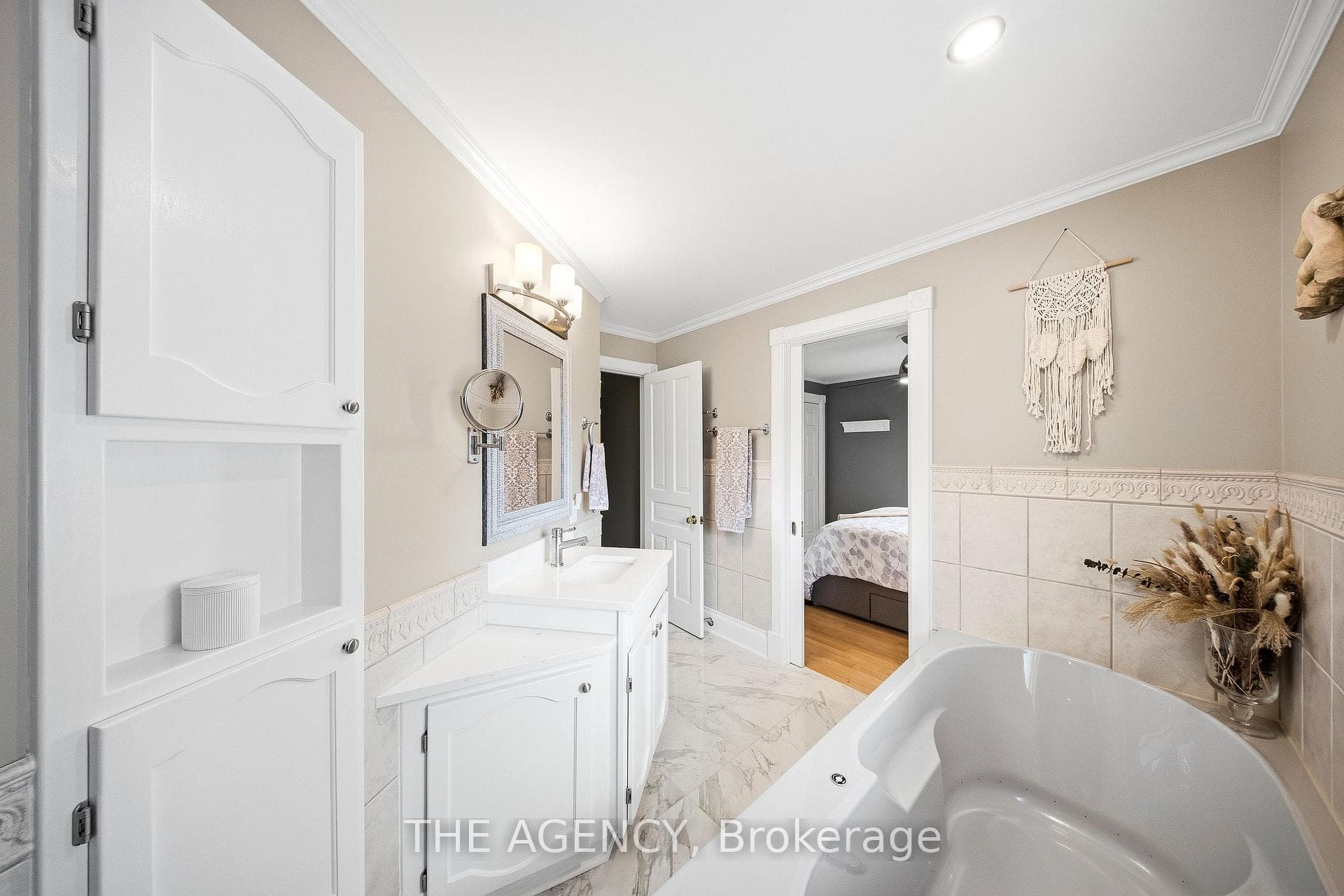 750 Vine Street photo 22