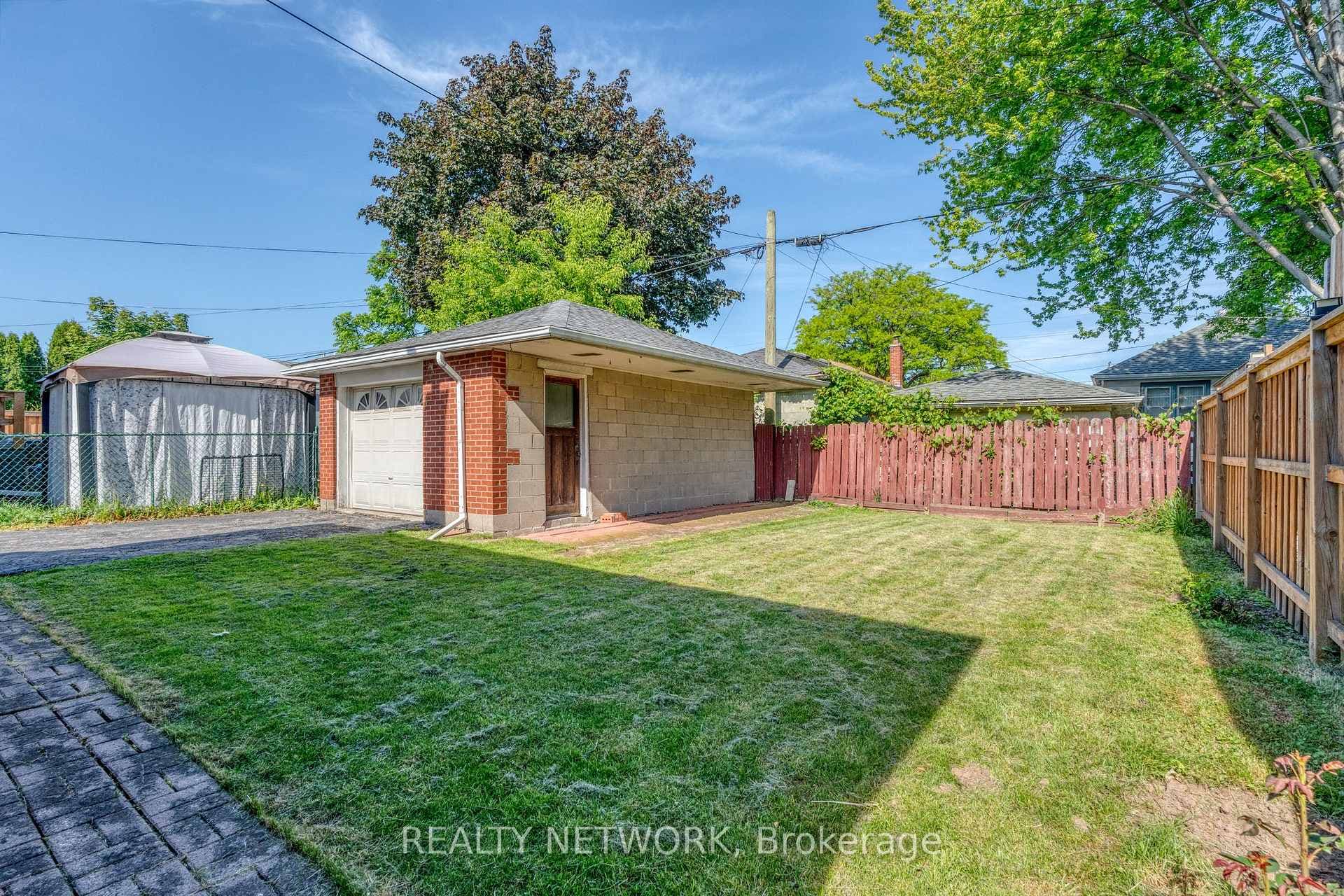 224 Glencarry Avenue photo 30