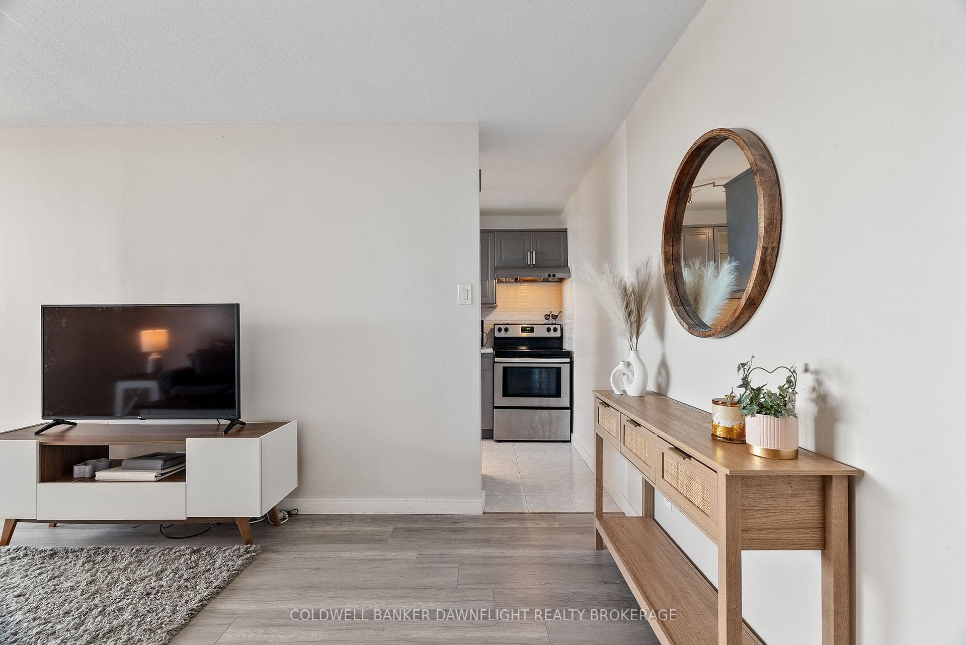 1105 Jalna Boulevard Unit 1103 photo 5