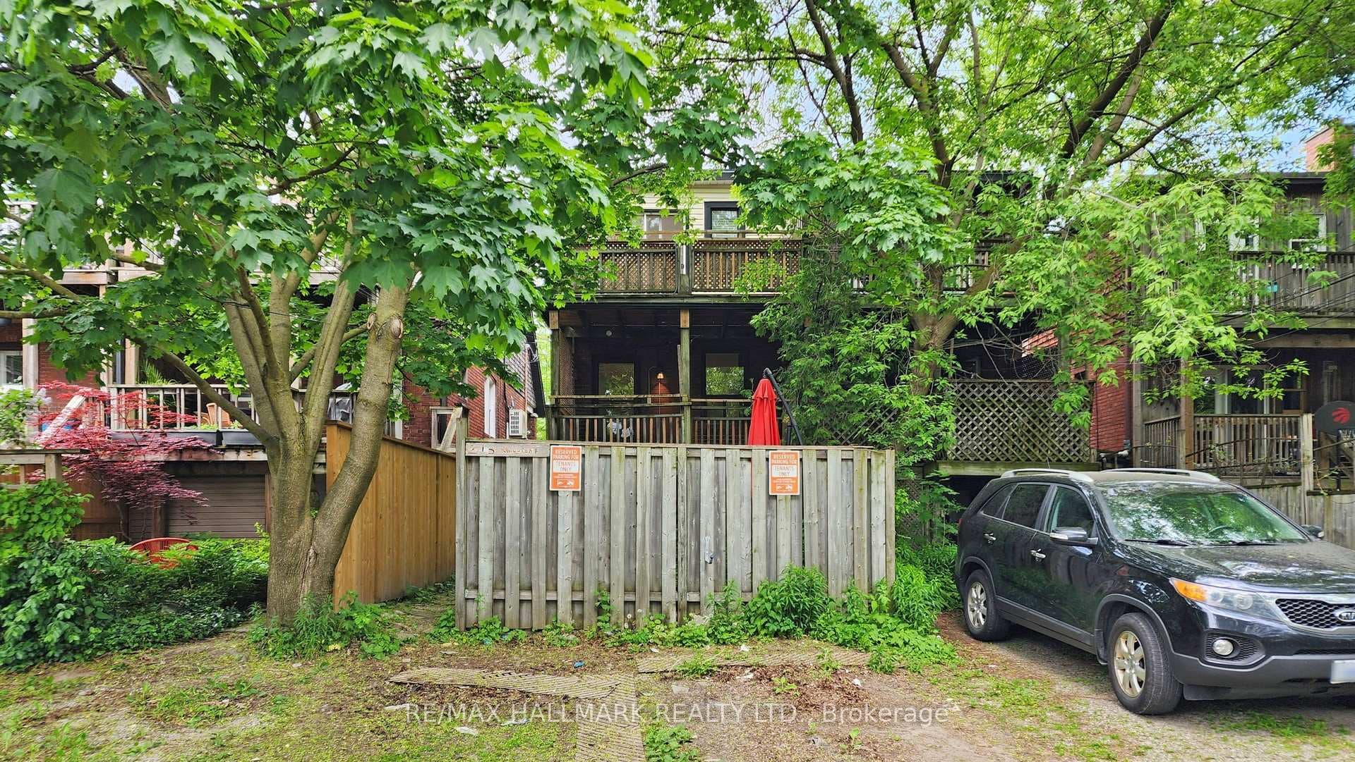 215 Kingston Road Unit Upper photo 18