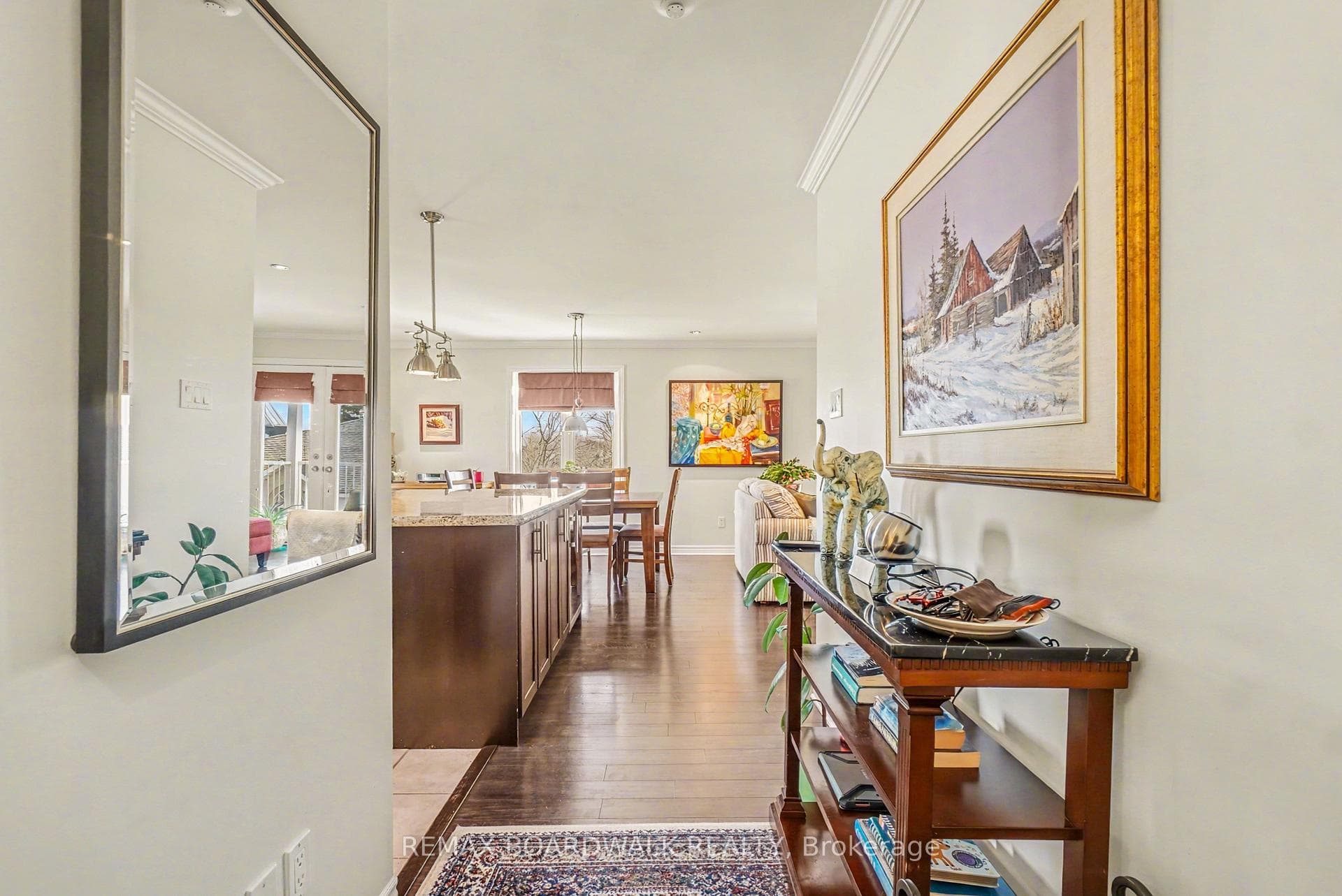 32 De La Croisee Street Unit Unit 204 photo 4