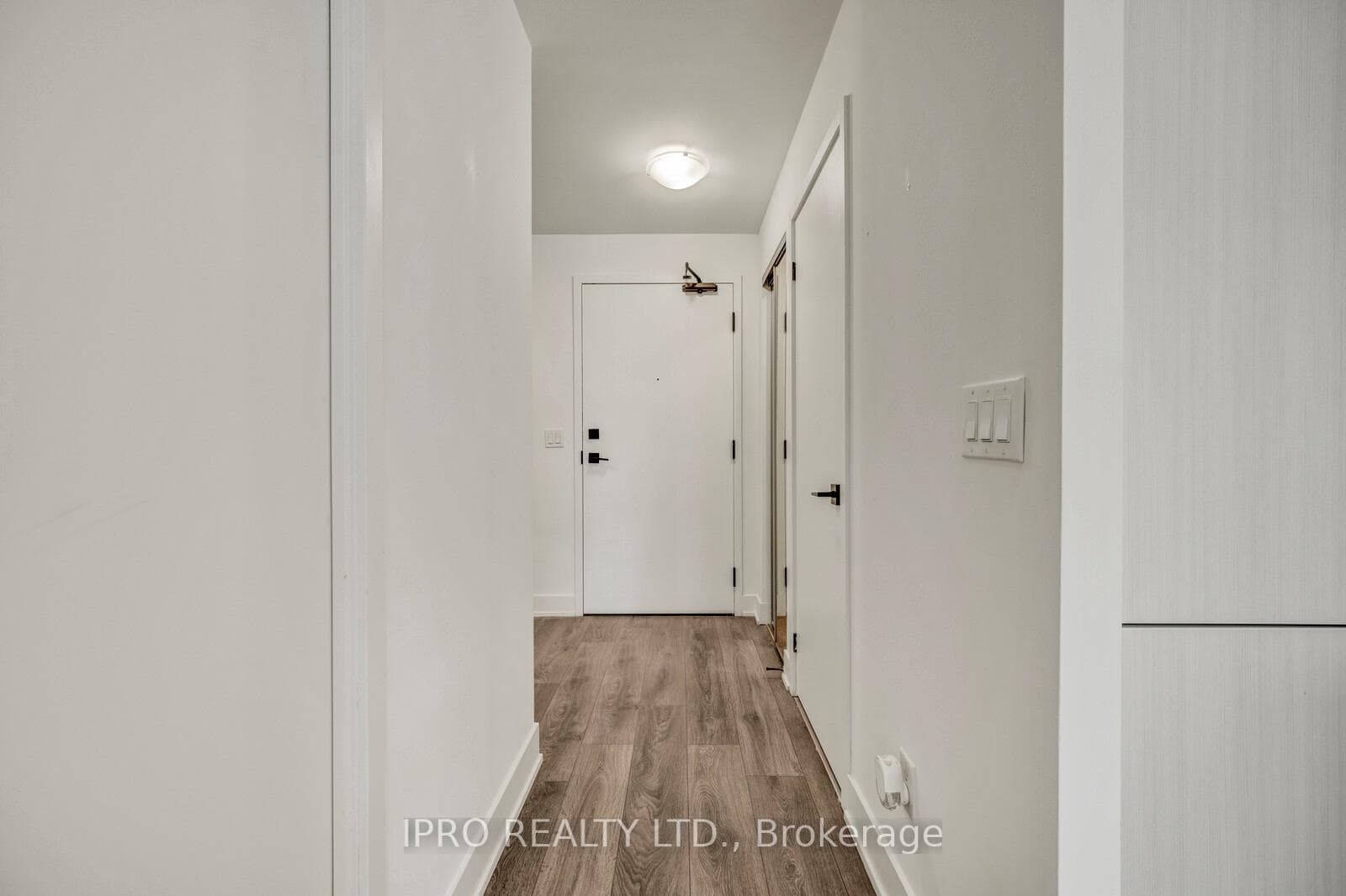 2481 Taunton Road Unit 459 photo 2