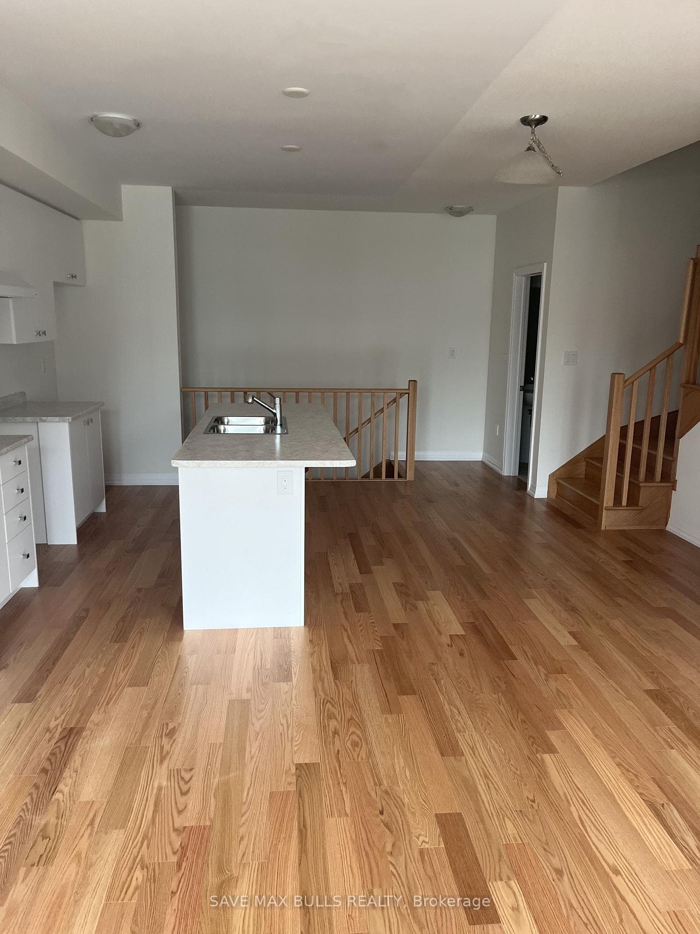 31 Norwich Crescent photo 2