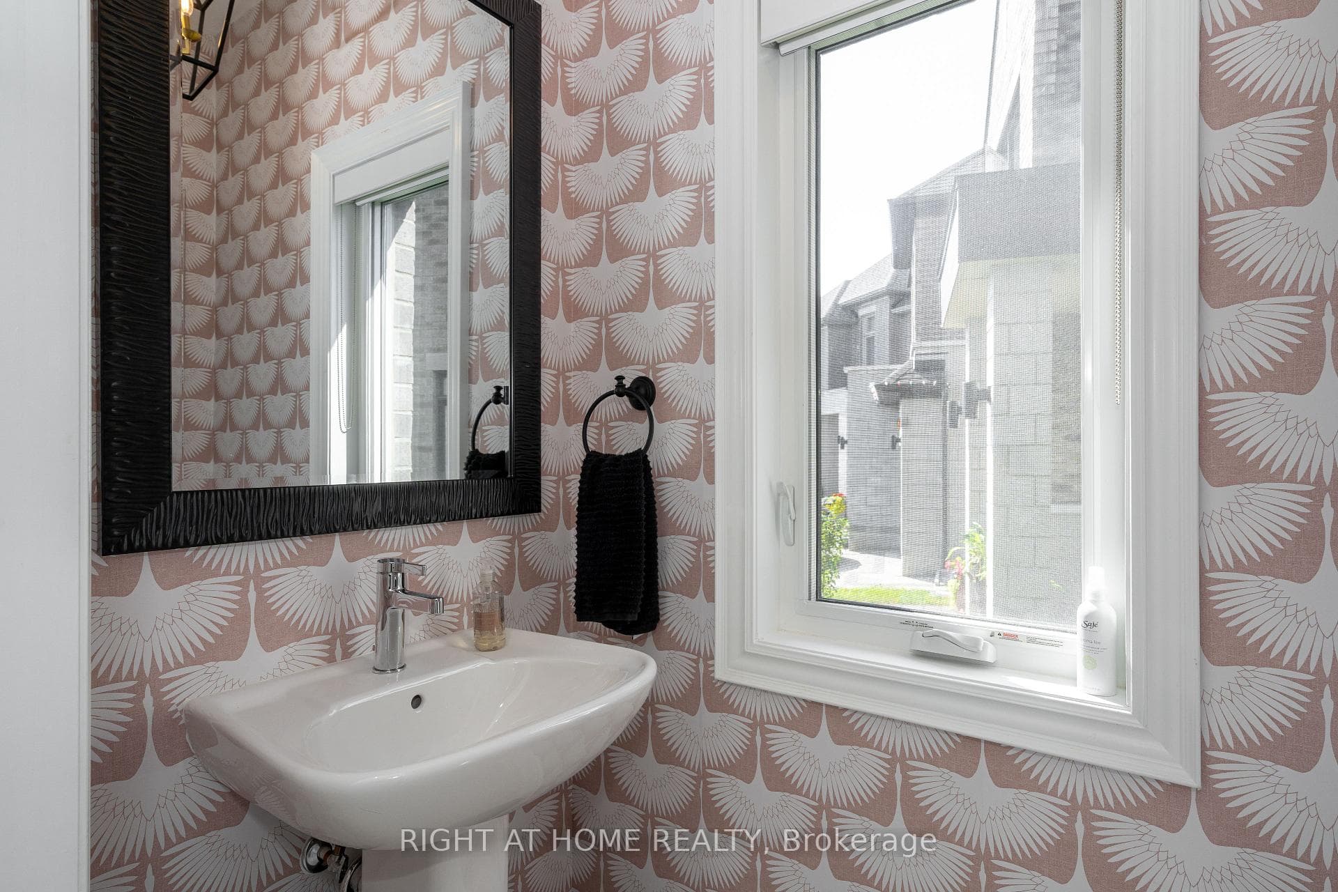 46 Velia Court photo 5