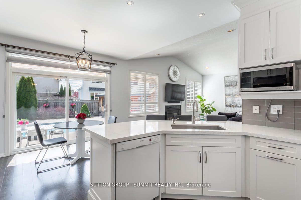 852 TRUDEAU Drive photo 11