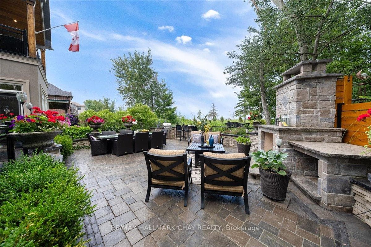 665 Park Road photo 32