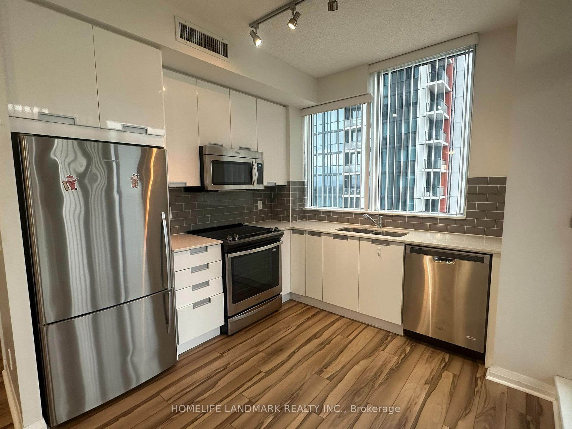 75 Eglinton Avenue Unit 1102 photo 6