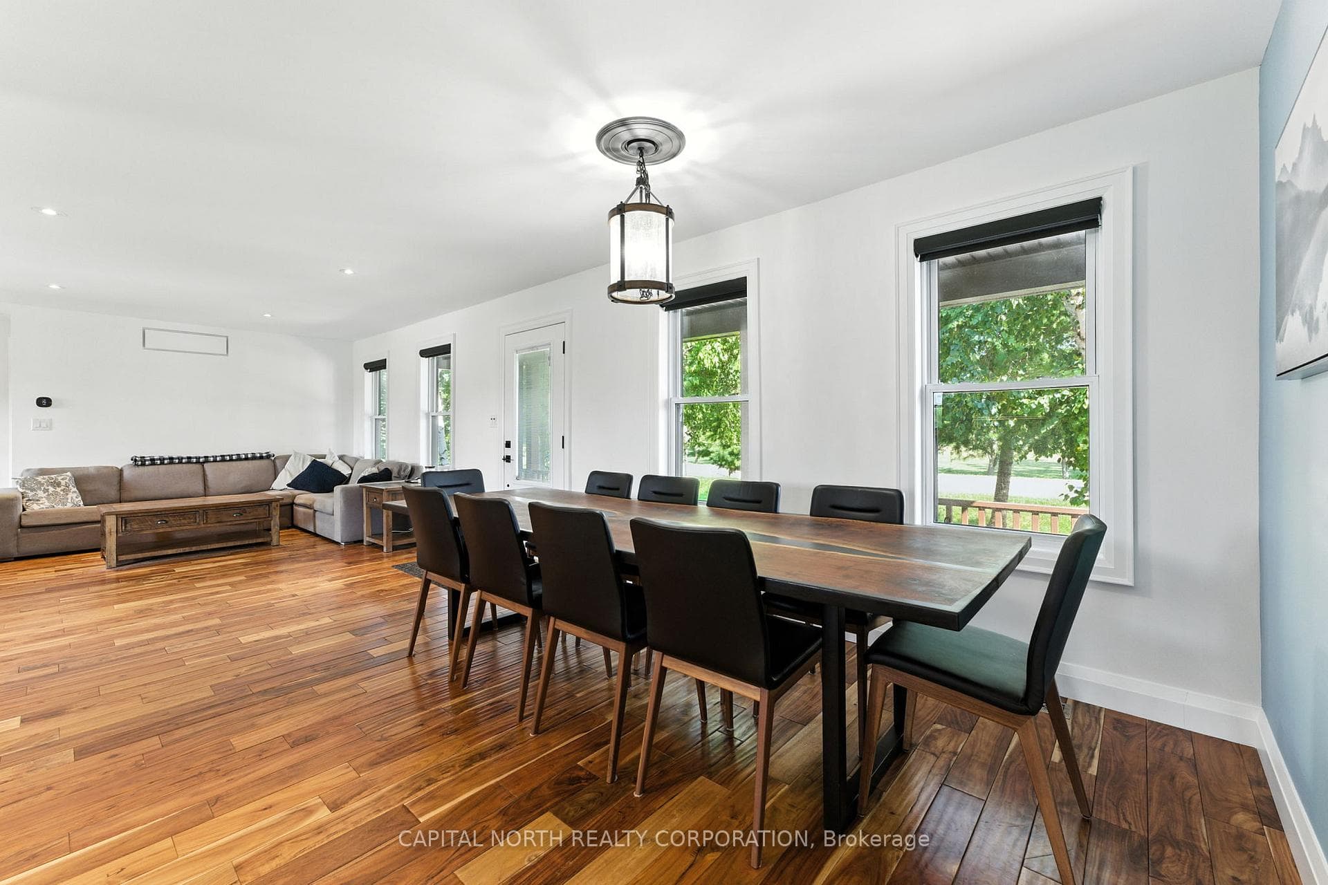 330 Concession 5 Road photo 6