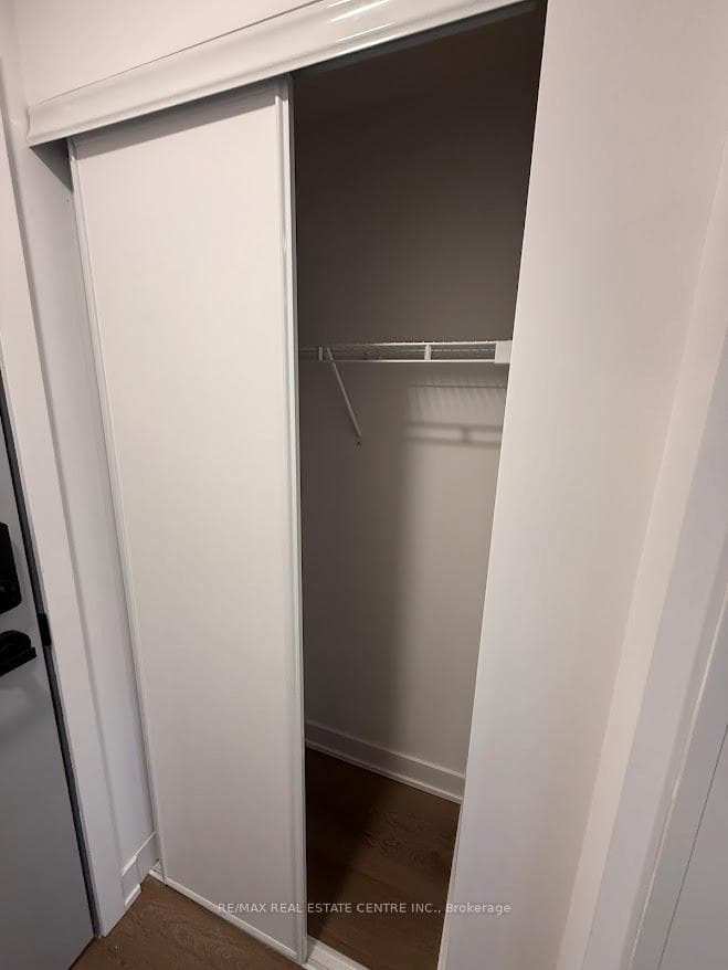 758 Dovercourt Road Unit 707 photo 17