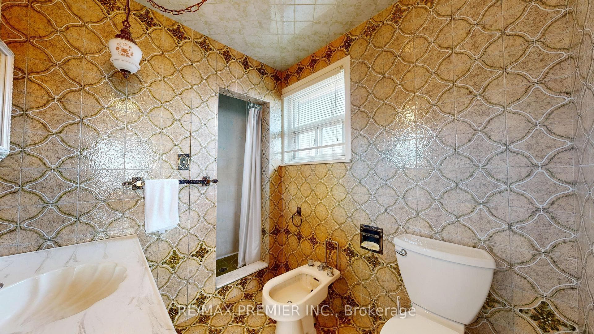 20 Alladin Avenue photo 21