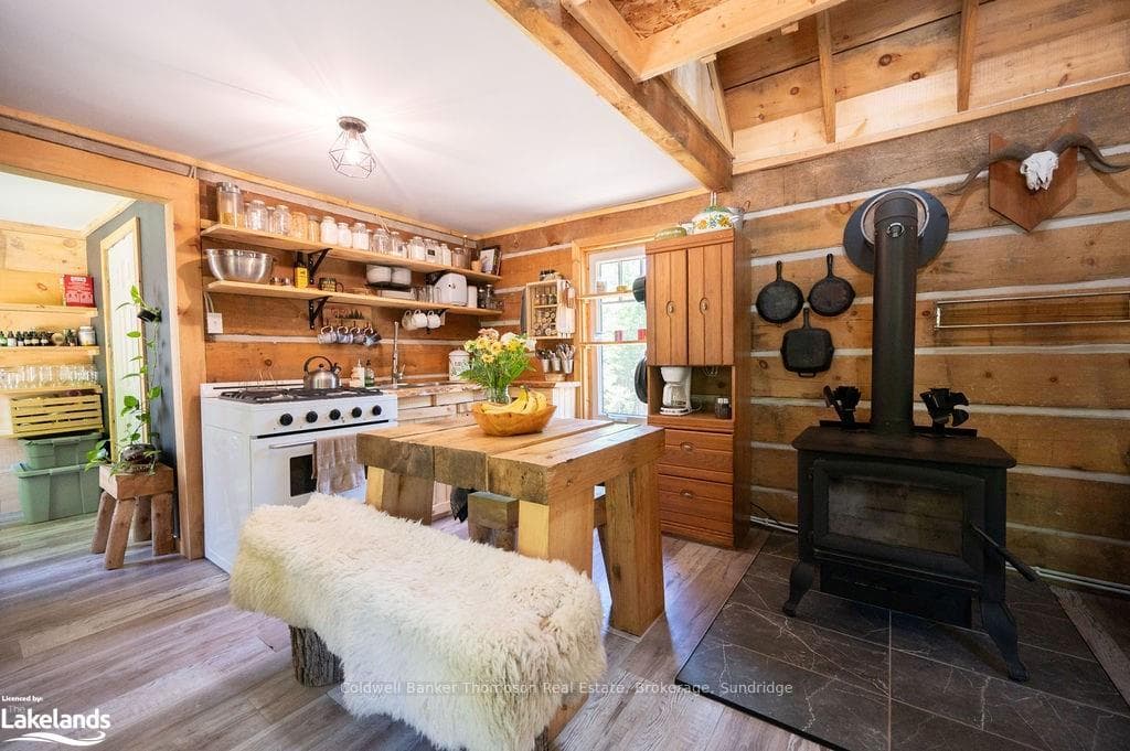 413 UPLANDS Road photo 6