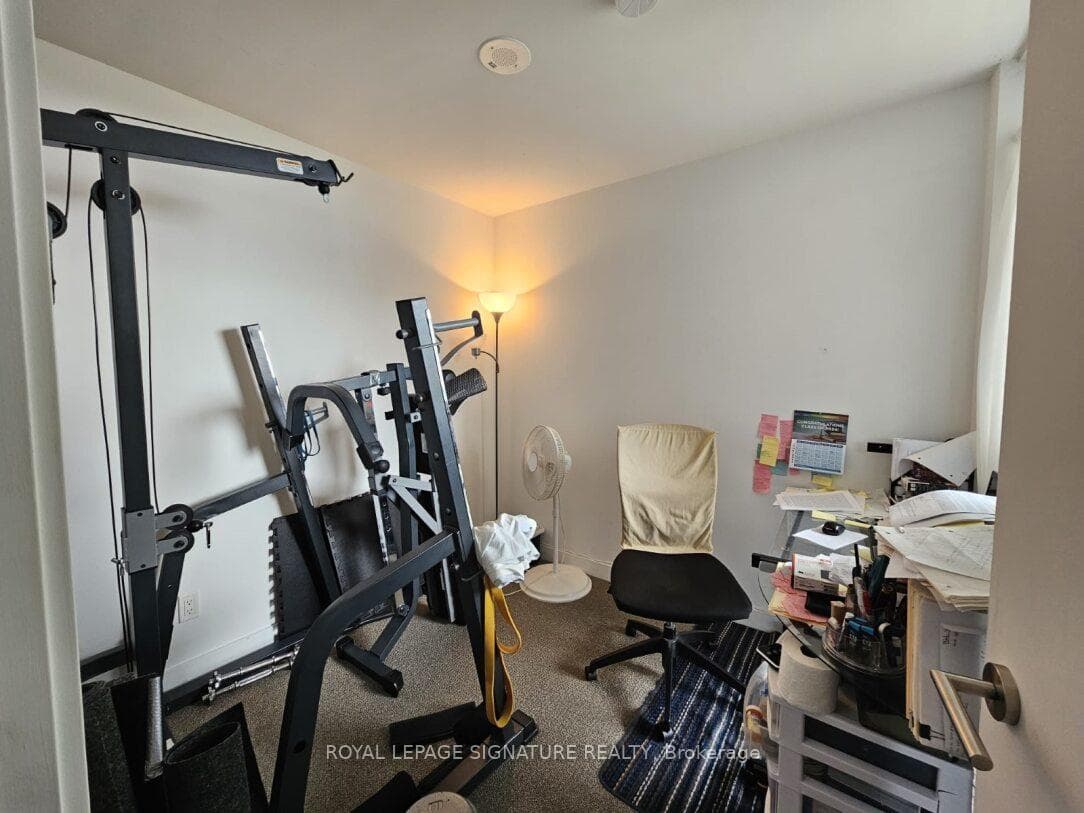 120 Varna Drive Unit 617 photo 8