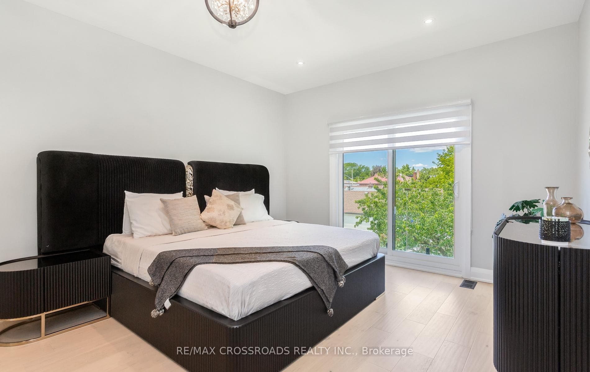 10 Hamstead Avenue photo 15